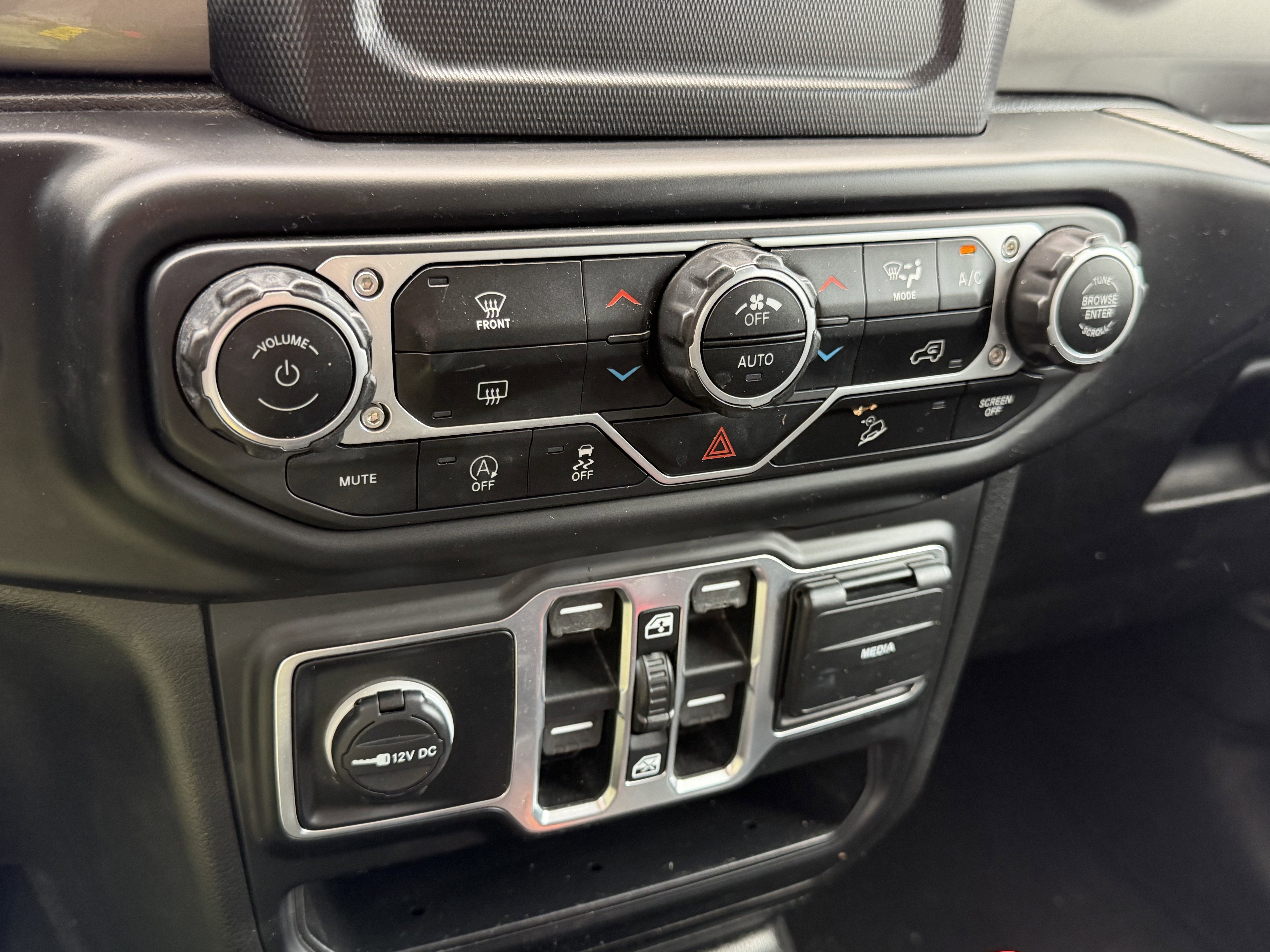 2020 Jeep Wrangler Unlimited Sahara 4x4