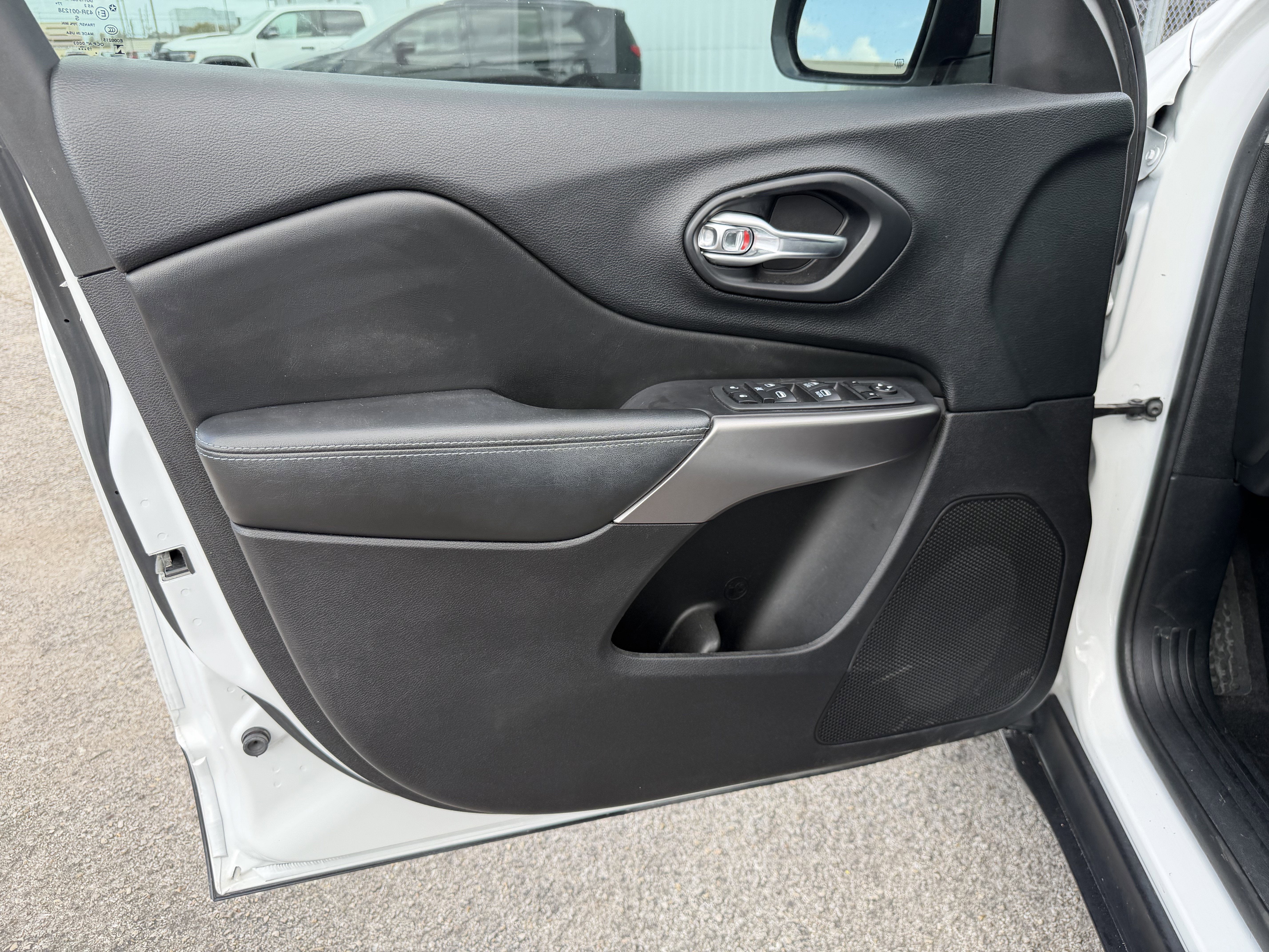 2020 Jeep Cherokee Latitude Plus FWD