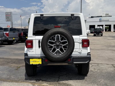 2025 Jeep Wrangler 4-Door Sahara 4x4