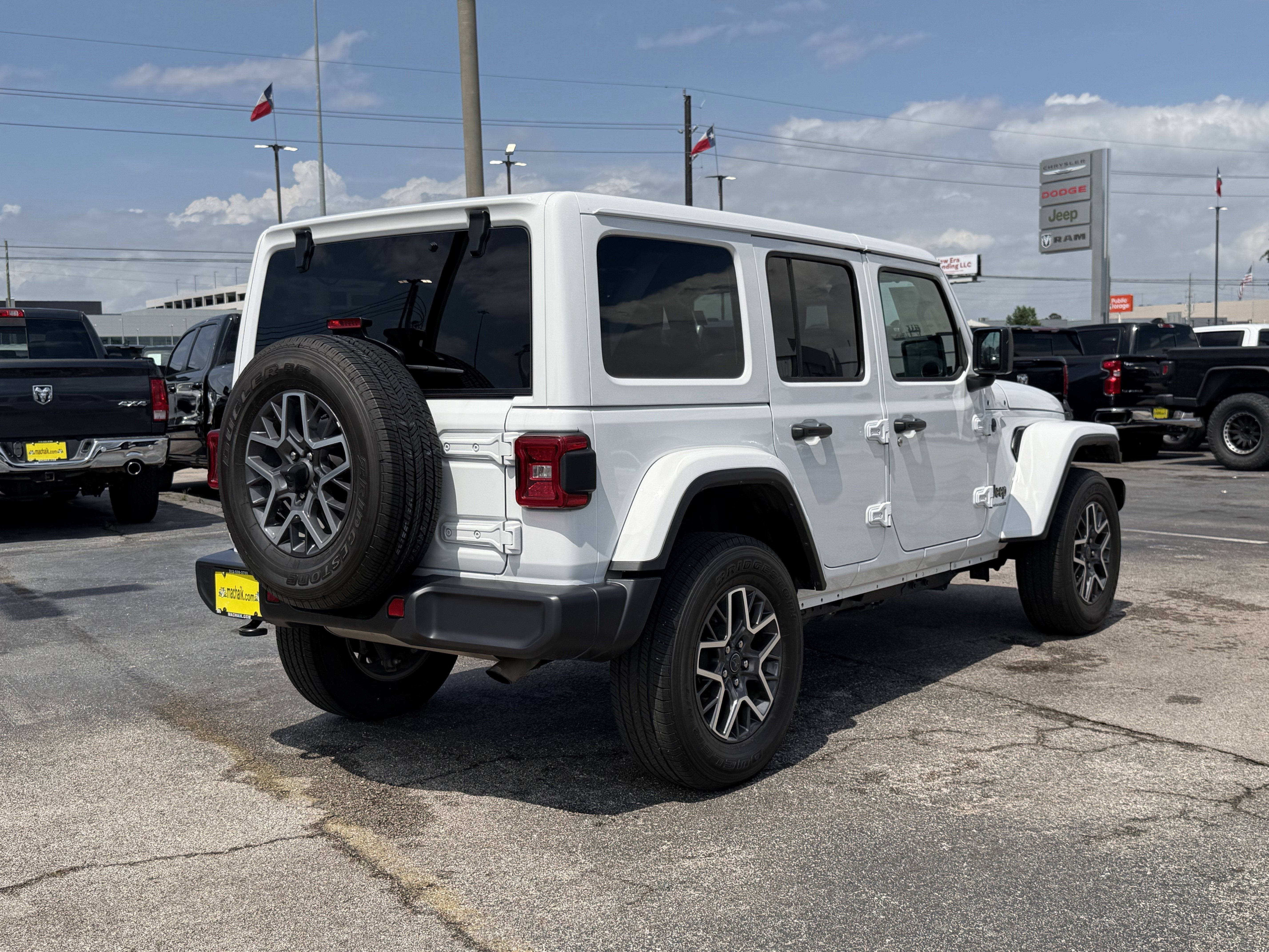 2025 Jeep Wrangler 4-Door Sahara 4x4