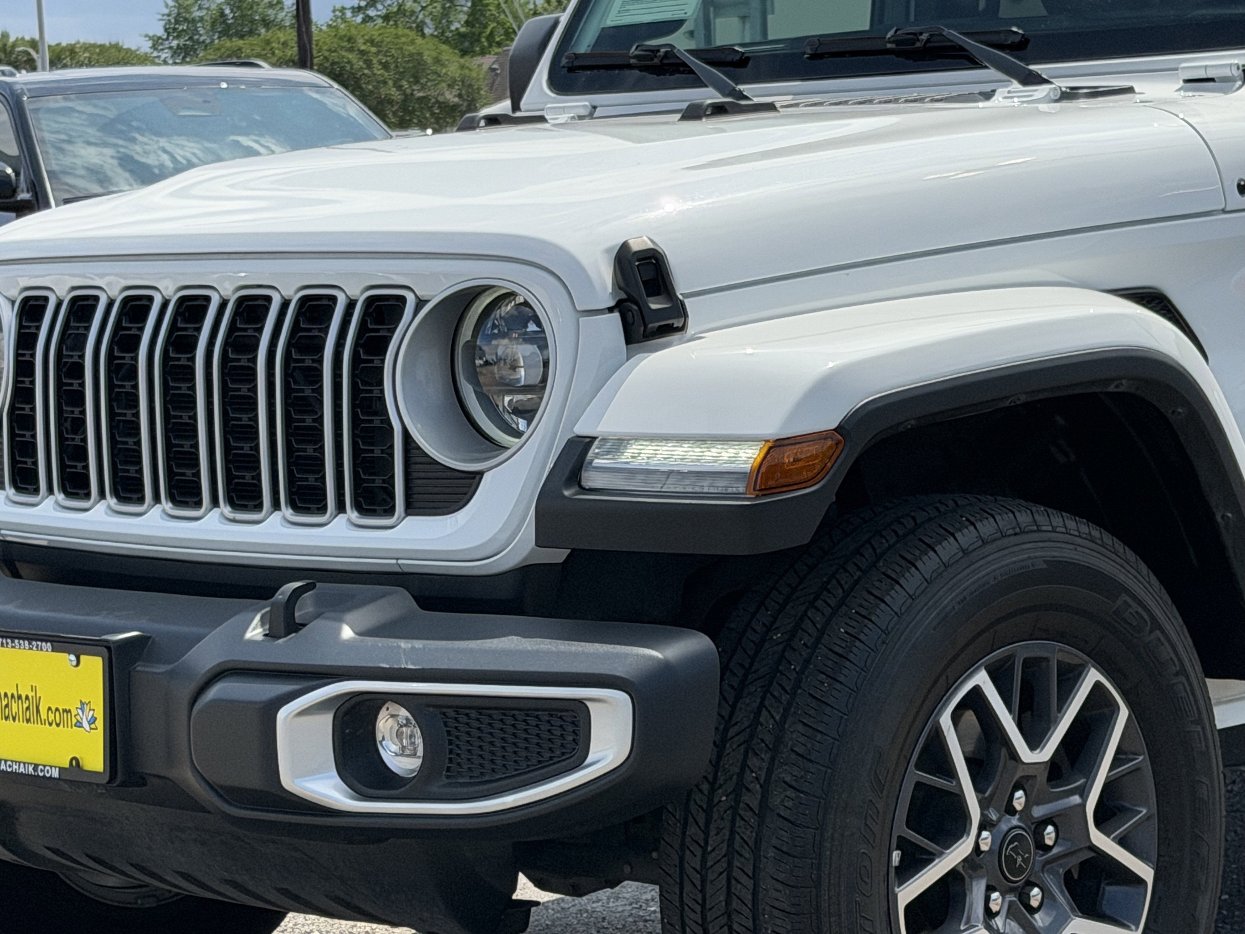 2025 Jeep Wrangler 4-Door Sahara 4x4