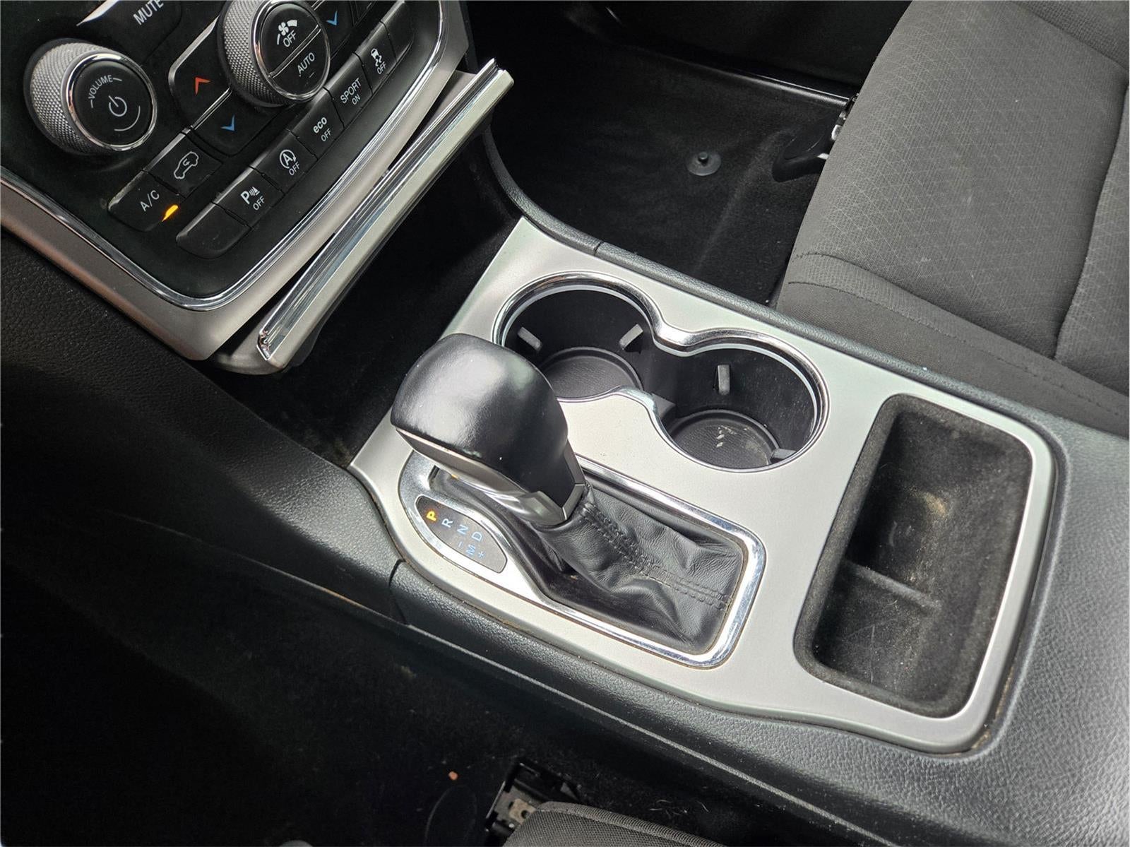 2020 Jeep Grand Cherokee Laredo E
