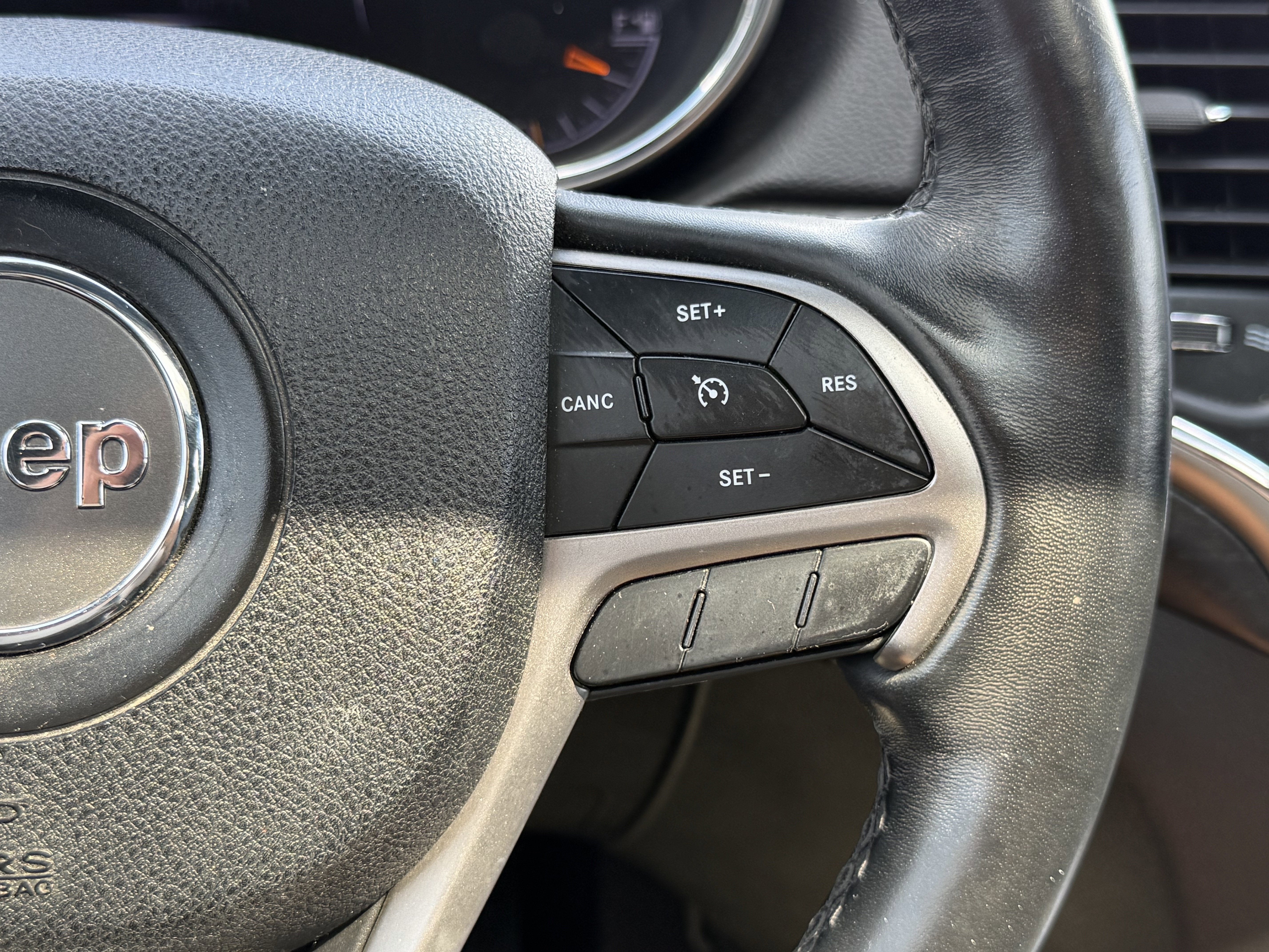 2018 Jeep Grand Cherokee Altitude 4x2