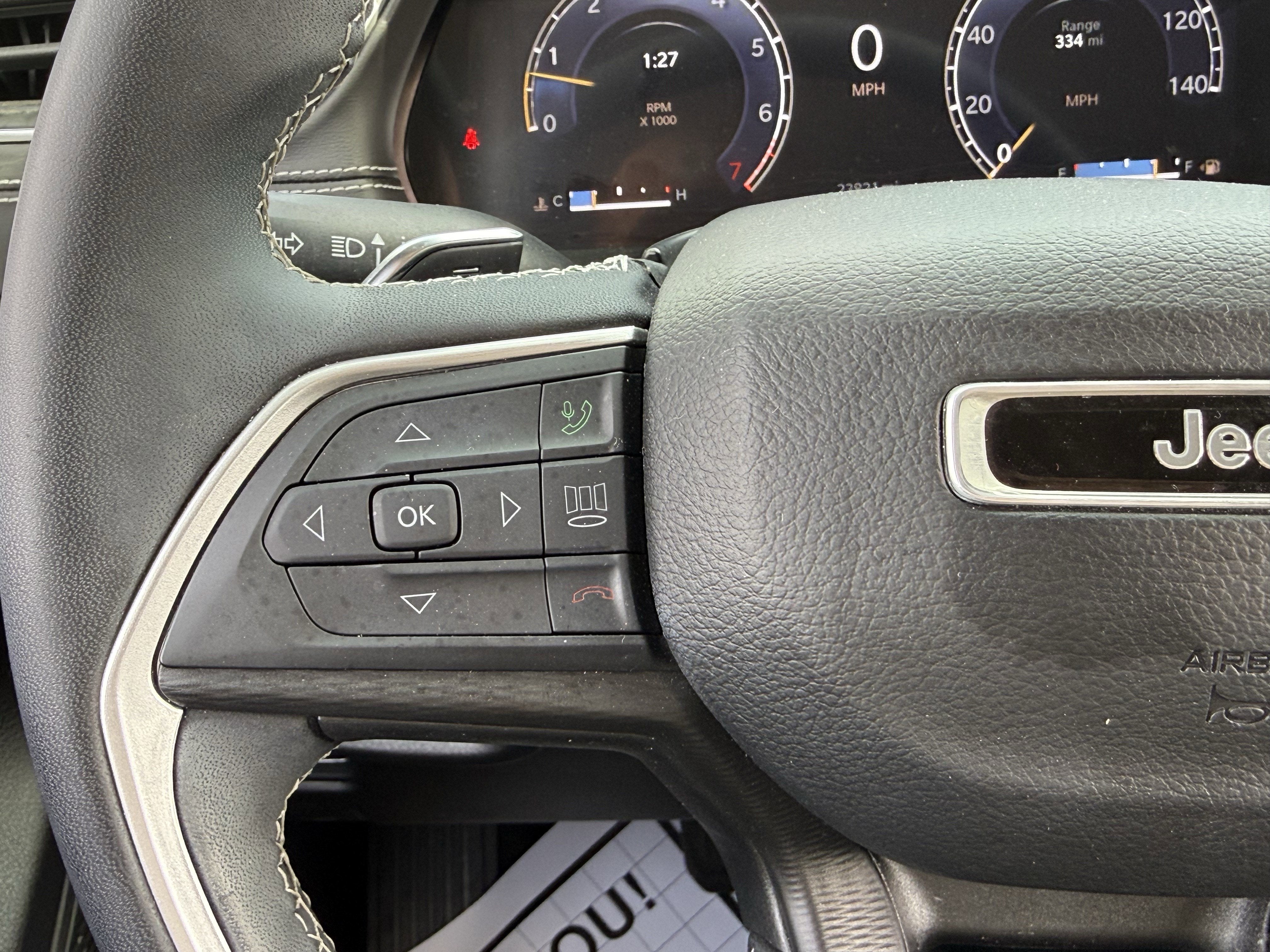 2024 Jeep Grand Cherokee Laredo 4x2