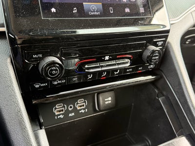 2024 Jeep Grand Cherokee Laredo 4x2