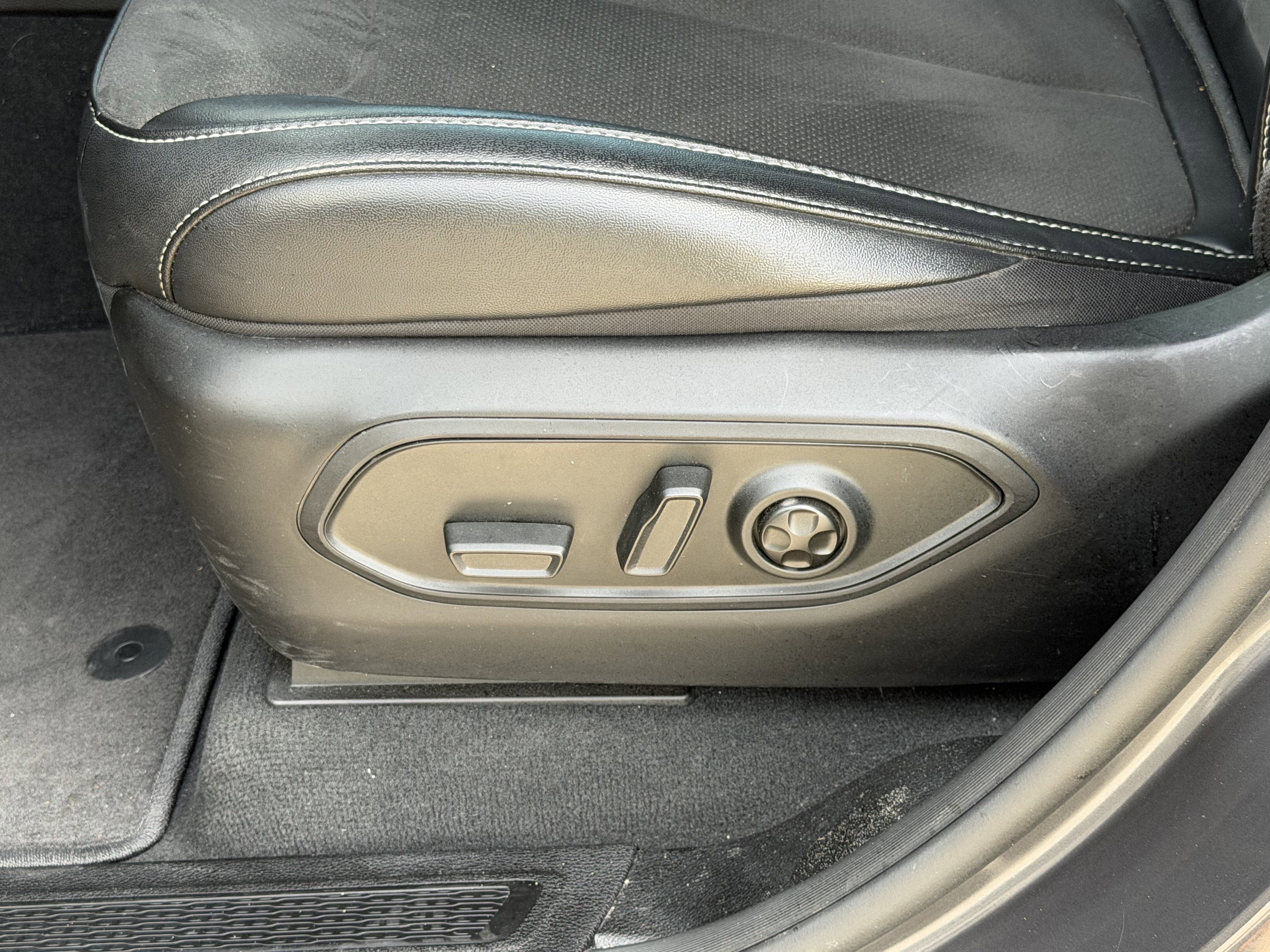 2024 Jeep Grand Cherokee Altitude 4x2