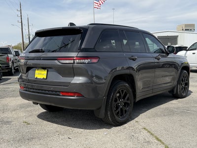 2024 Jeep Grand Cherokee Altitude 4x2