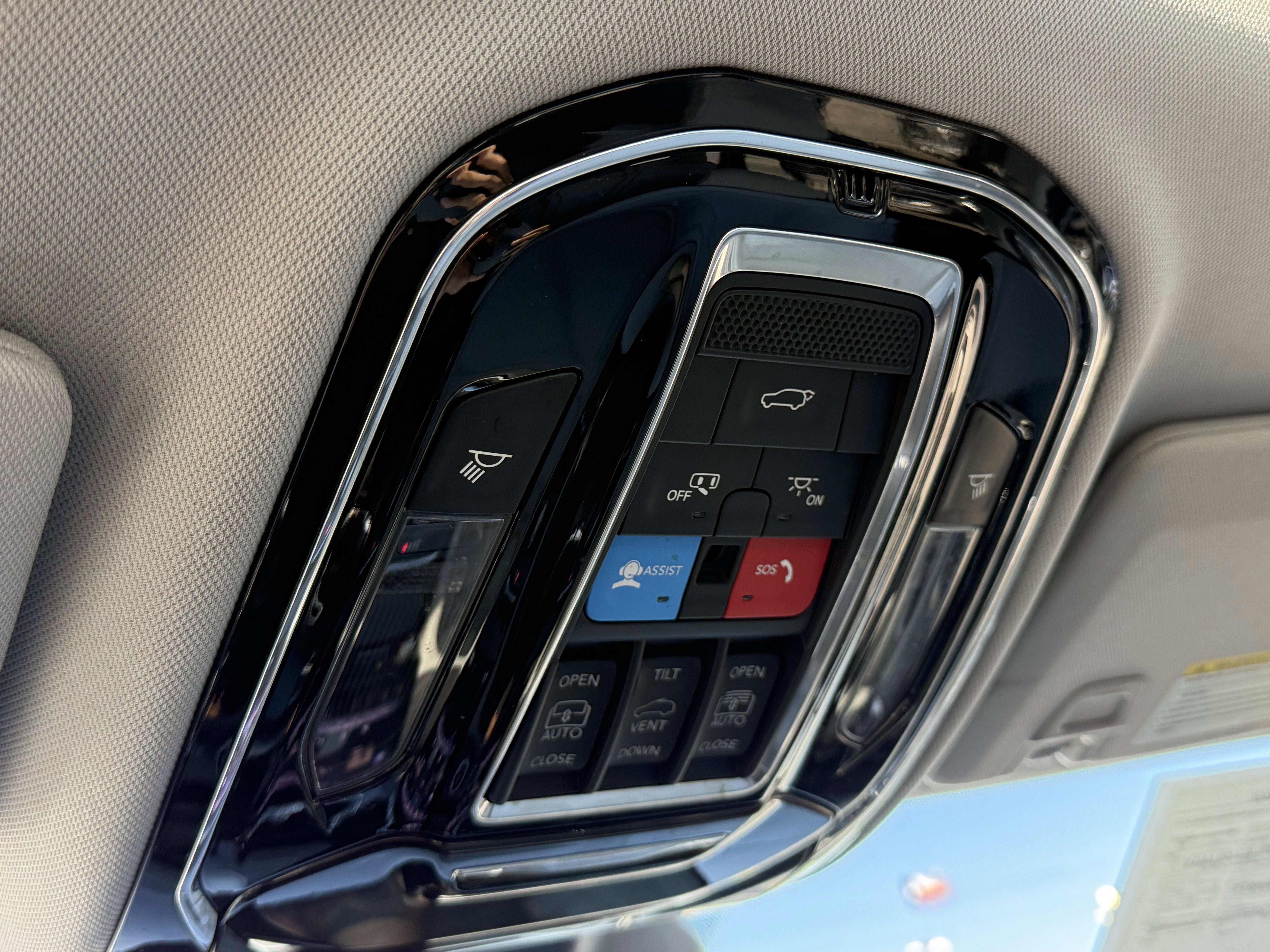 2022 Jeep Grand Cherokee Overland 4x2