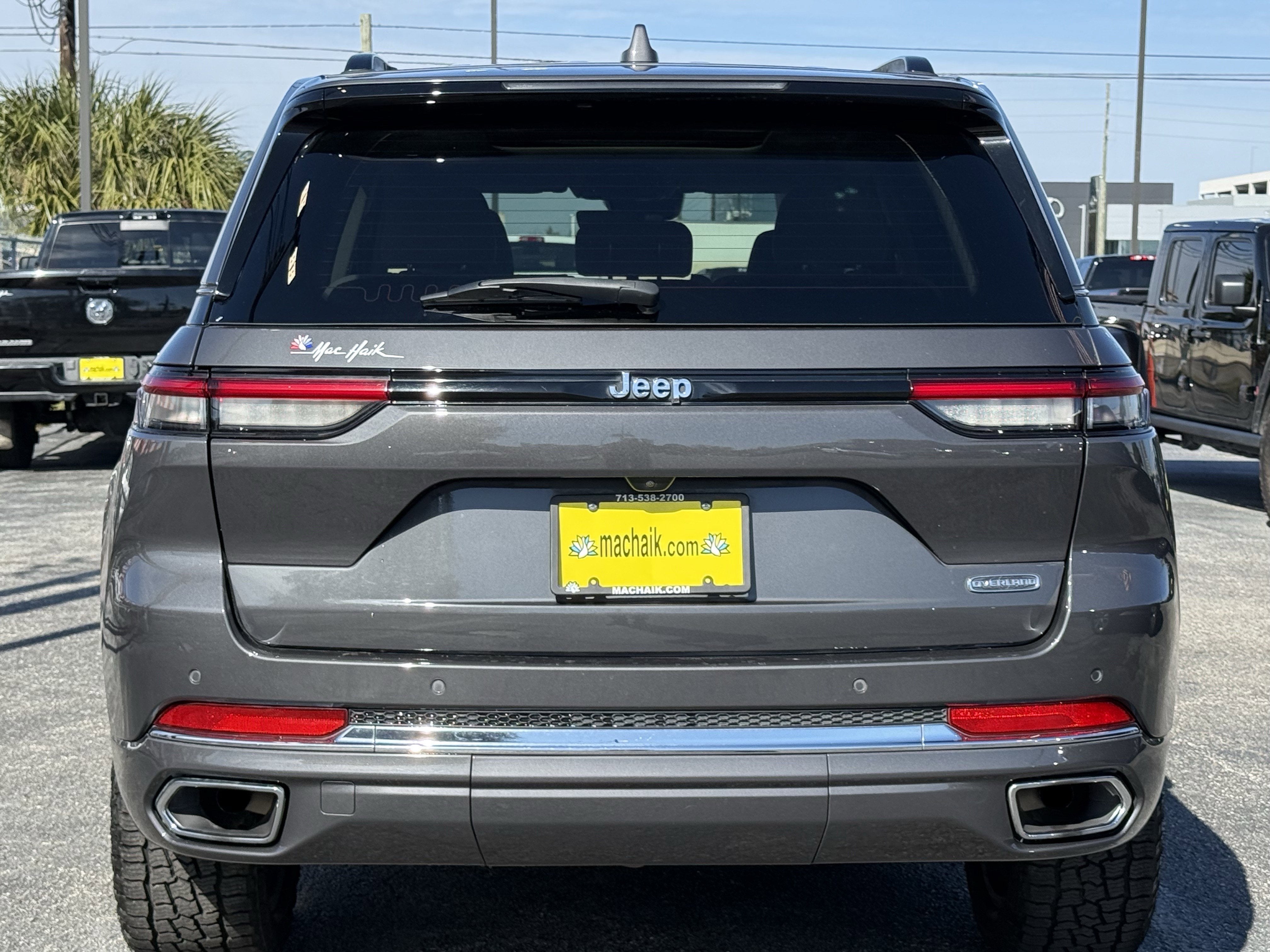 2022 Jeep Grand Cherokee Overland 4x2