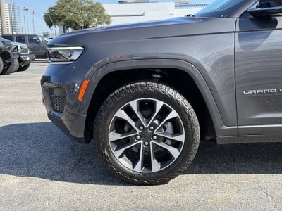 2022 Jeep Grand Cherokee Overland 4x2