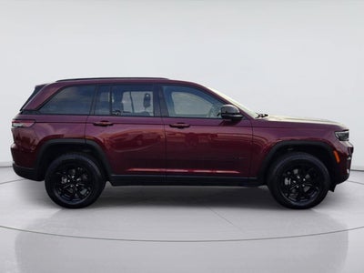 2024 Jeep Grand Cherokee Altitude