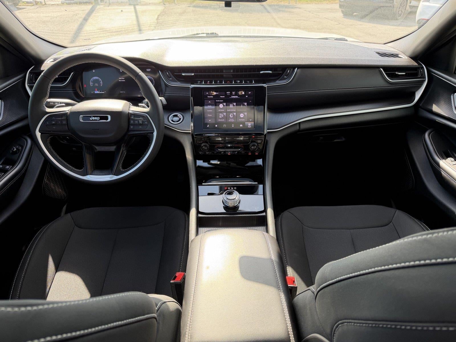 2025 Jeep Grand Cherokee Laredo X