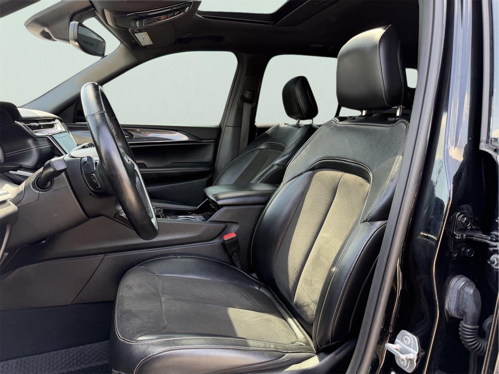 2022 Jeep Grand Cherokee Altitude
