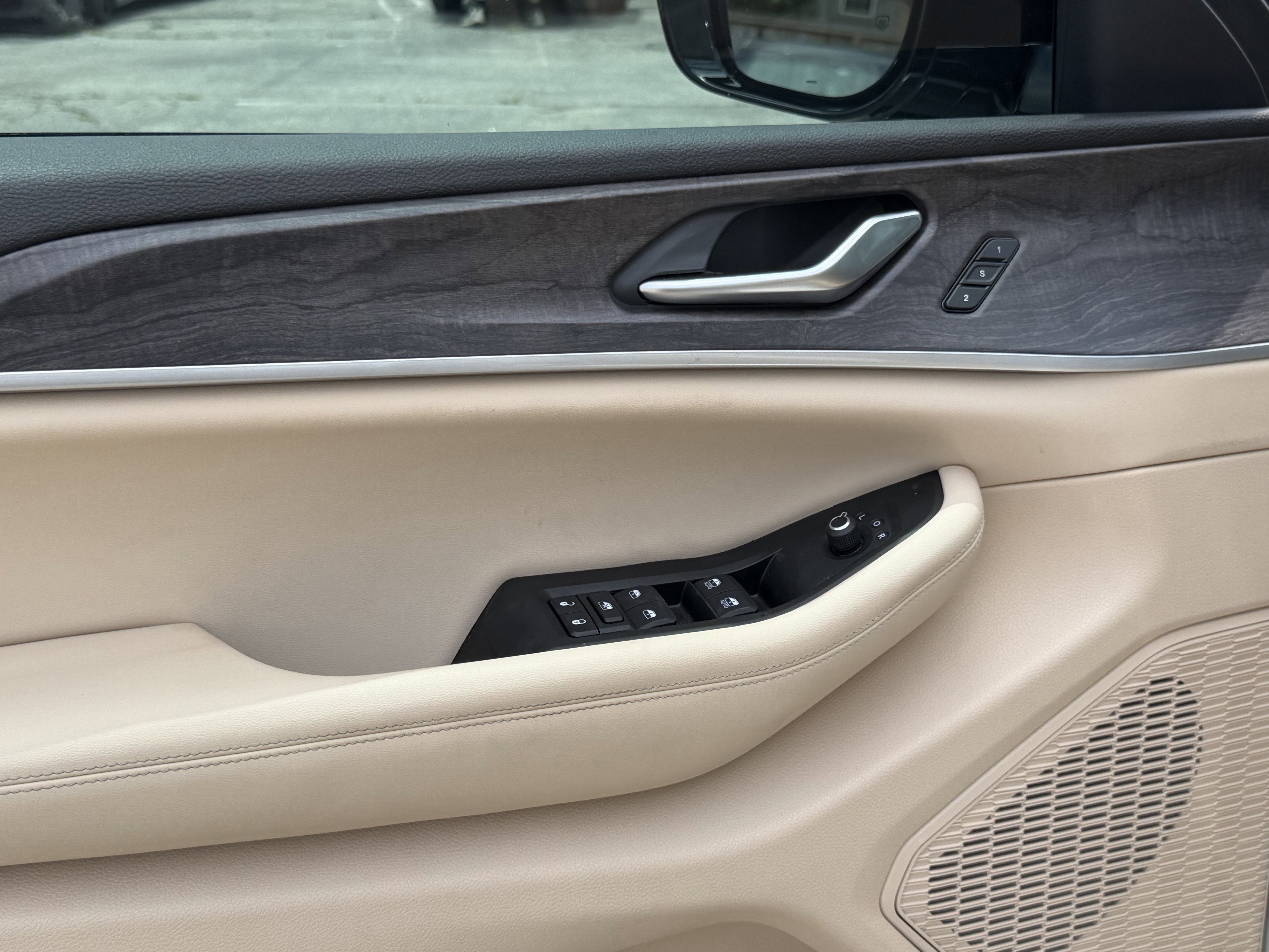 2023 Jeep Grand Cherokee L Limited 4x2