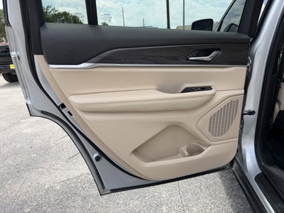2023 Jeep Grand Cherokee L Limited 4x2