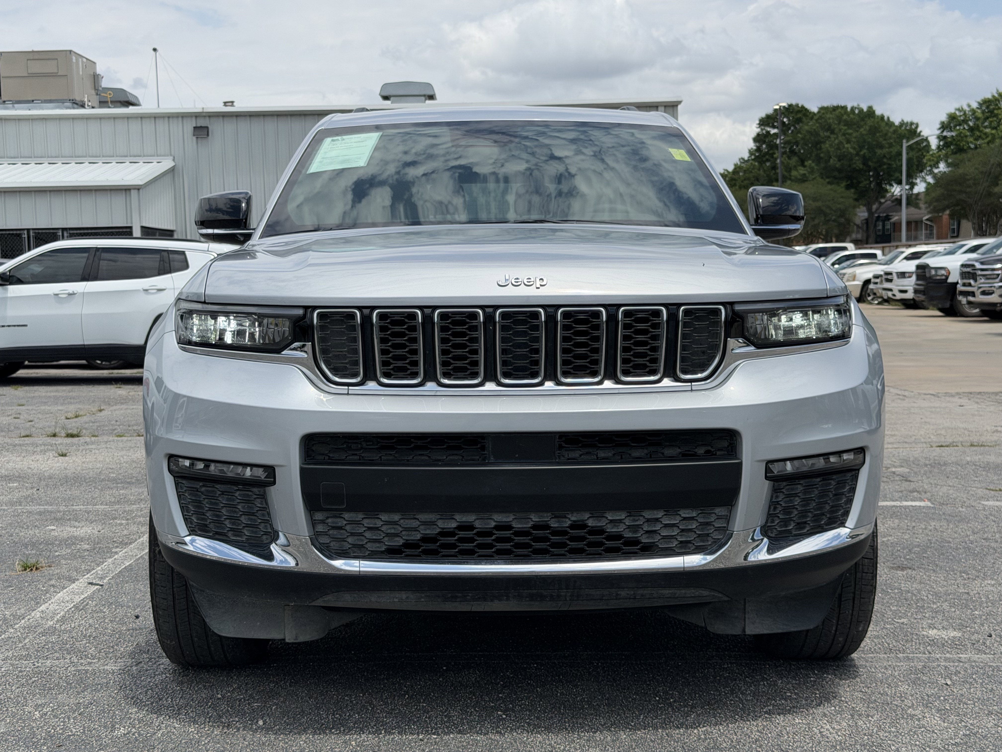 2023 Jeep Grand Cherokee L Limited 4x2