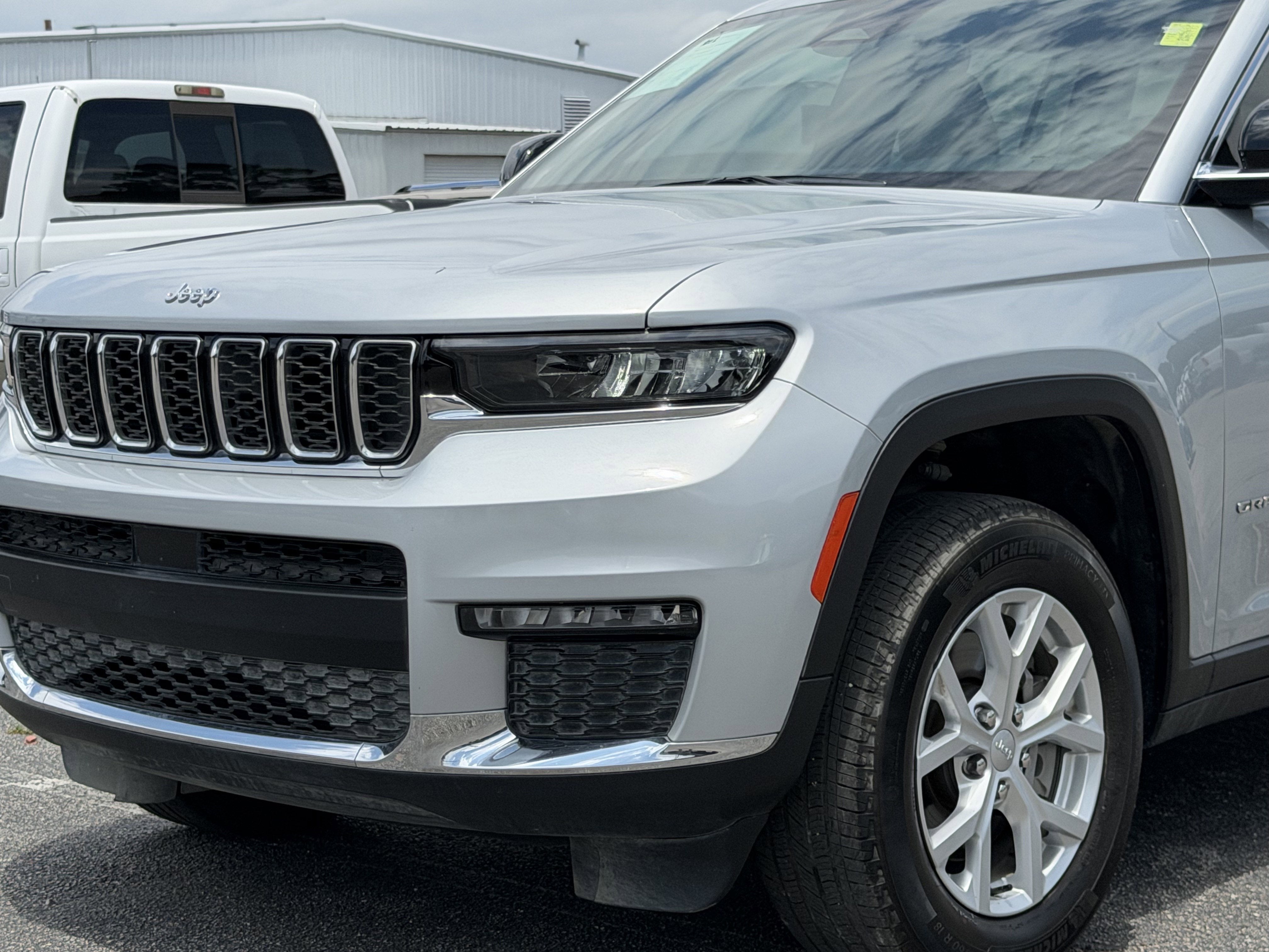 2023 Jeep Grand Cherokee L Limited 4x2
