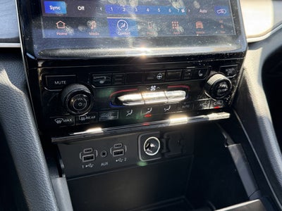 2024 Jeep Grand Cherokee L Limited 4x2