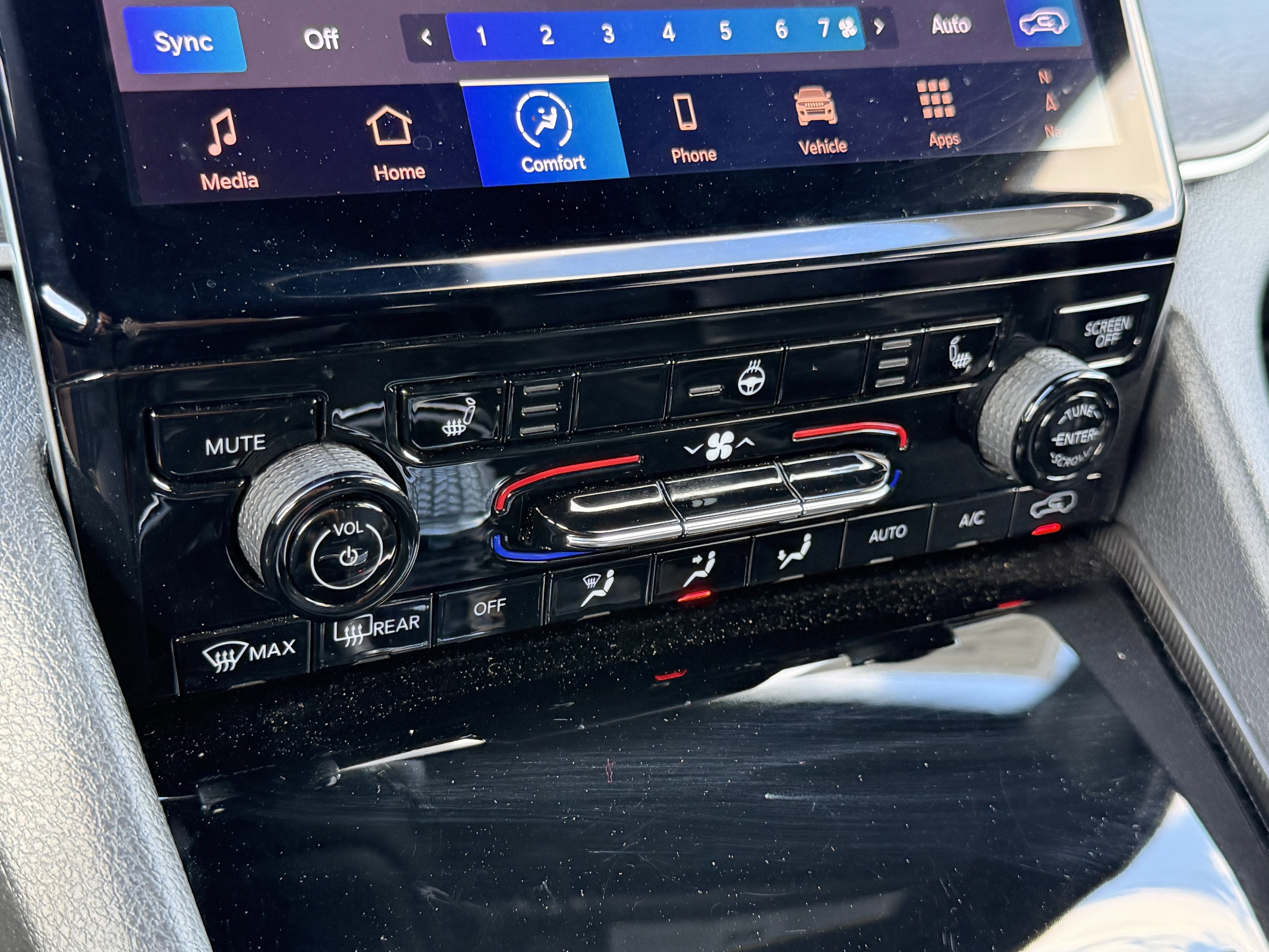 2024 Jeep Grand Cherokee L Limited 4x2