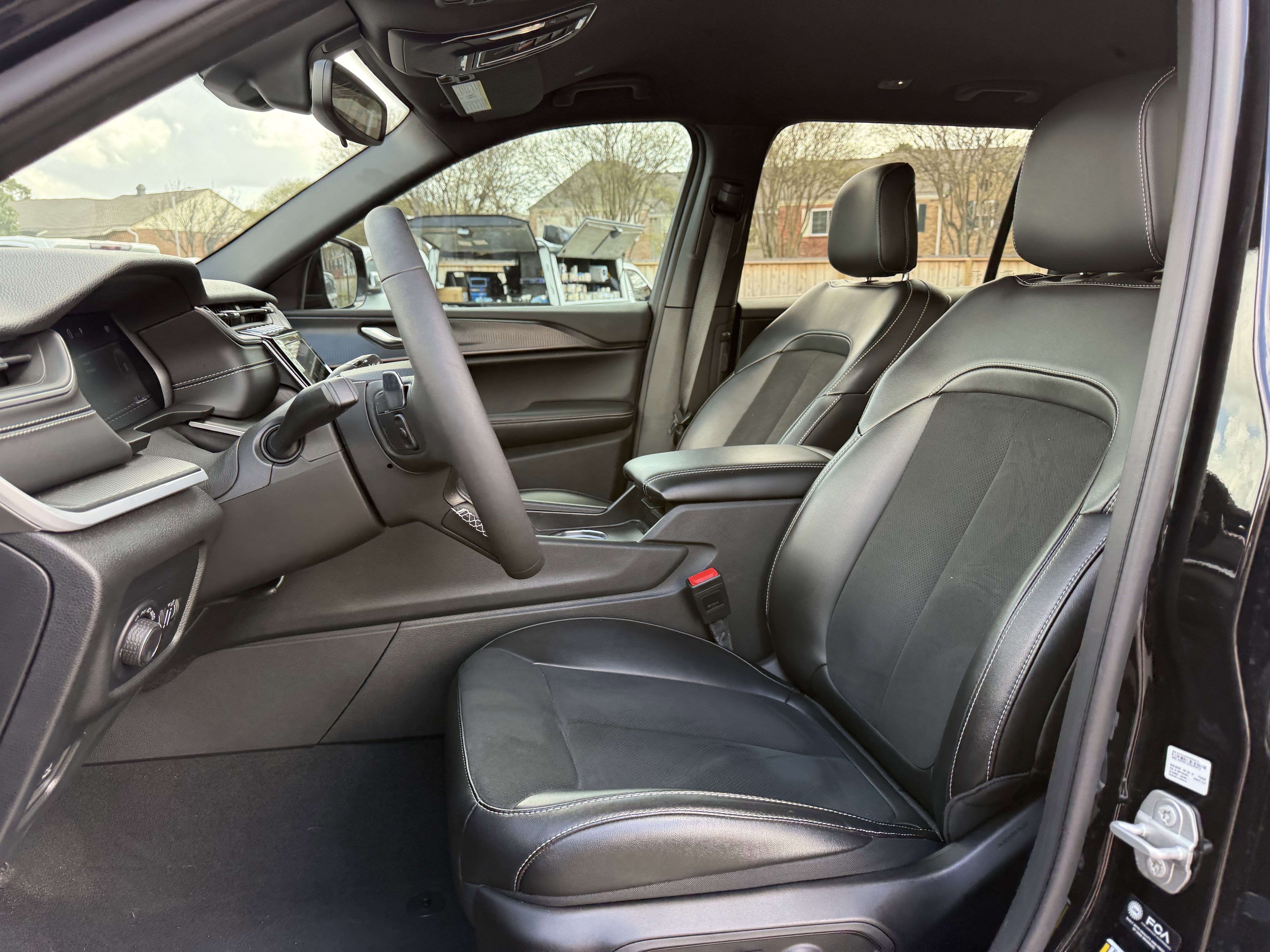 2024 Jeep Grand Cherokee L Altitude 4x4