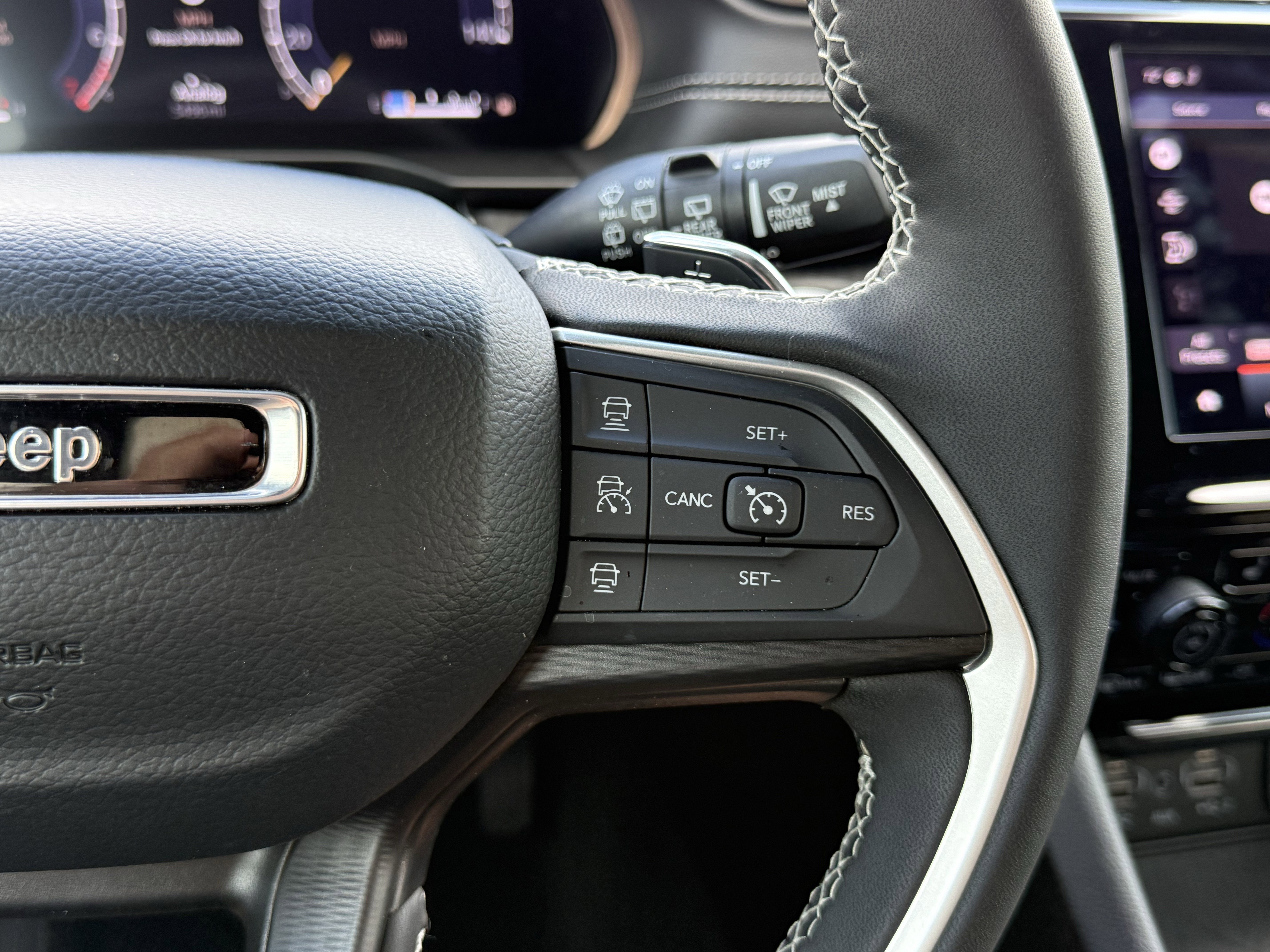 2024 Jeep Grand Cherokee L Altitude 4x4