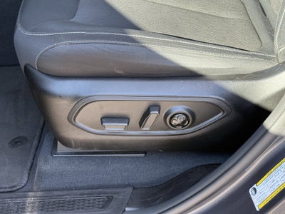 2023 Jeep Grand Cherokee L Laredo 4x4