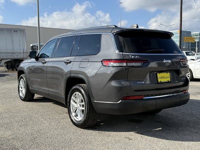 2023 Jeep Grand Cherokee L Laredo 4x4
