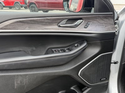 2022 Jeep Grand Cherokee L Limited 4x4