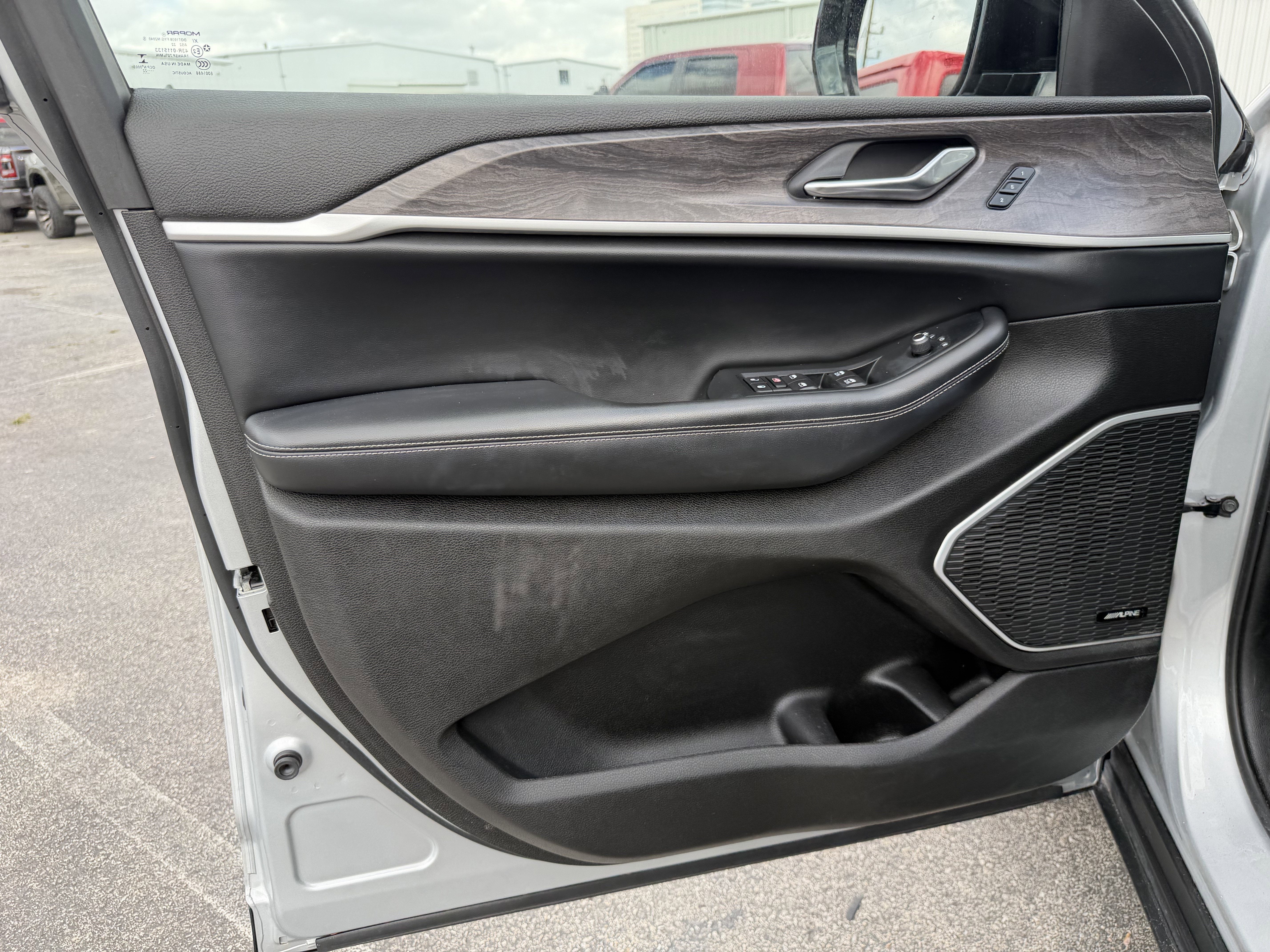 2022 Jeep Grand Cherokee L Limited 4x4