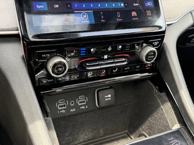 2023 Jeep Grand Cherokee L Overland 4x4