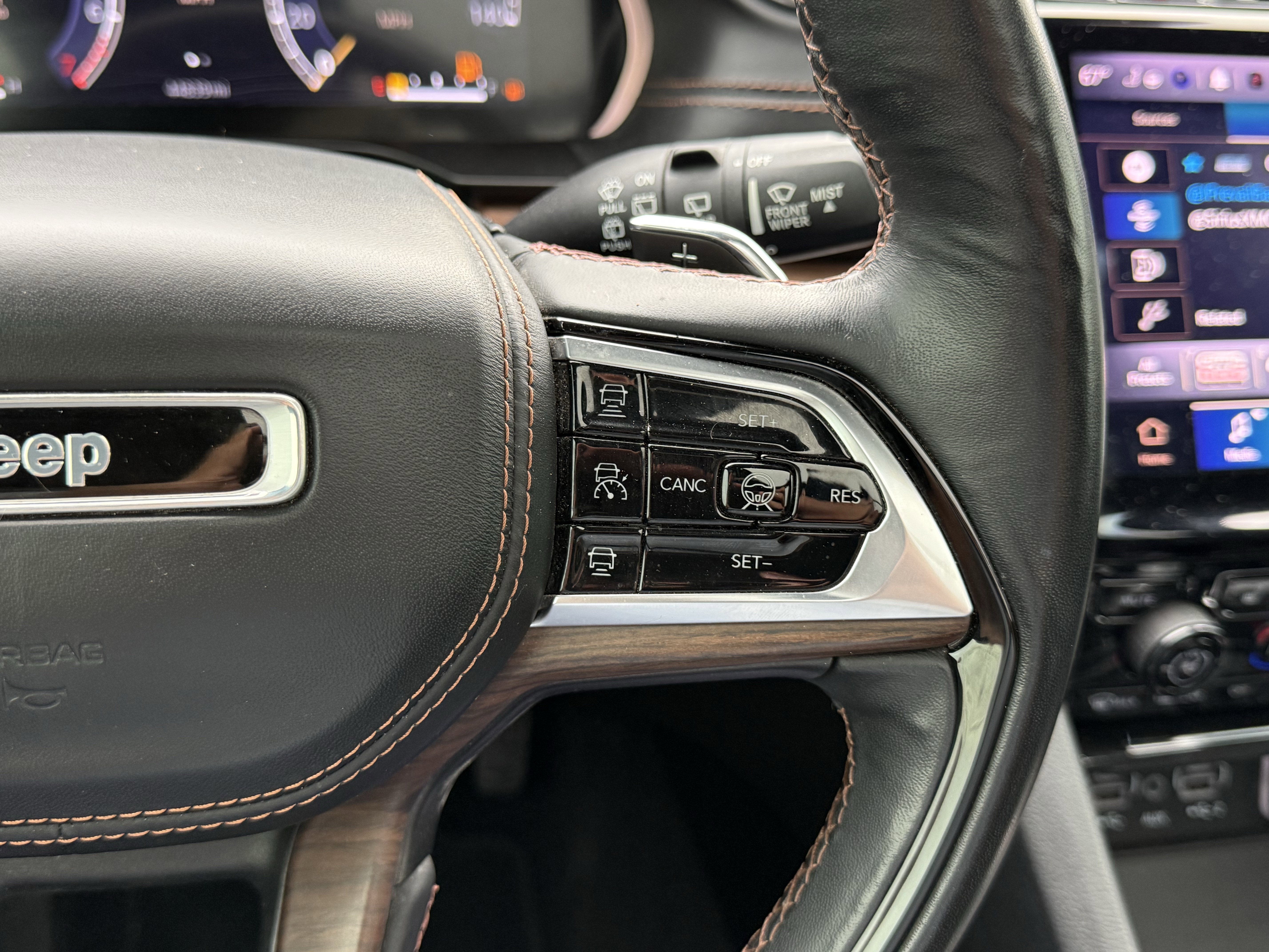 2022 Jeep Grand Cherokee L Summit 4x4