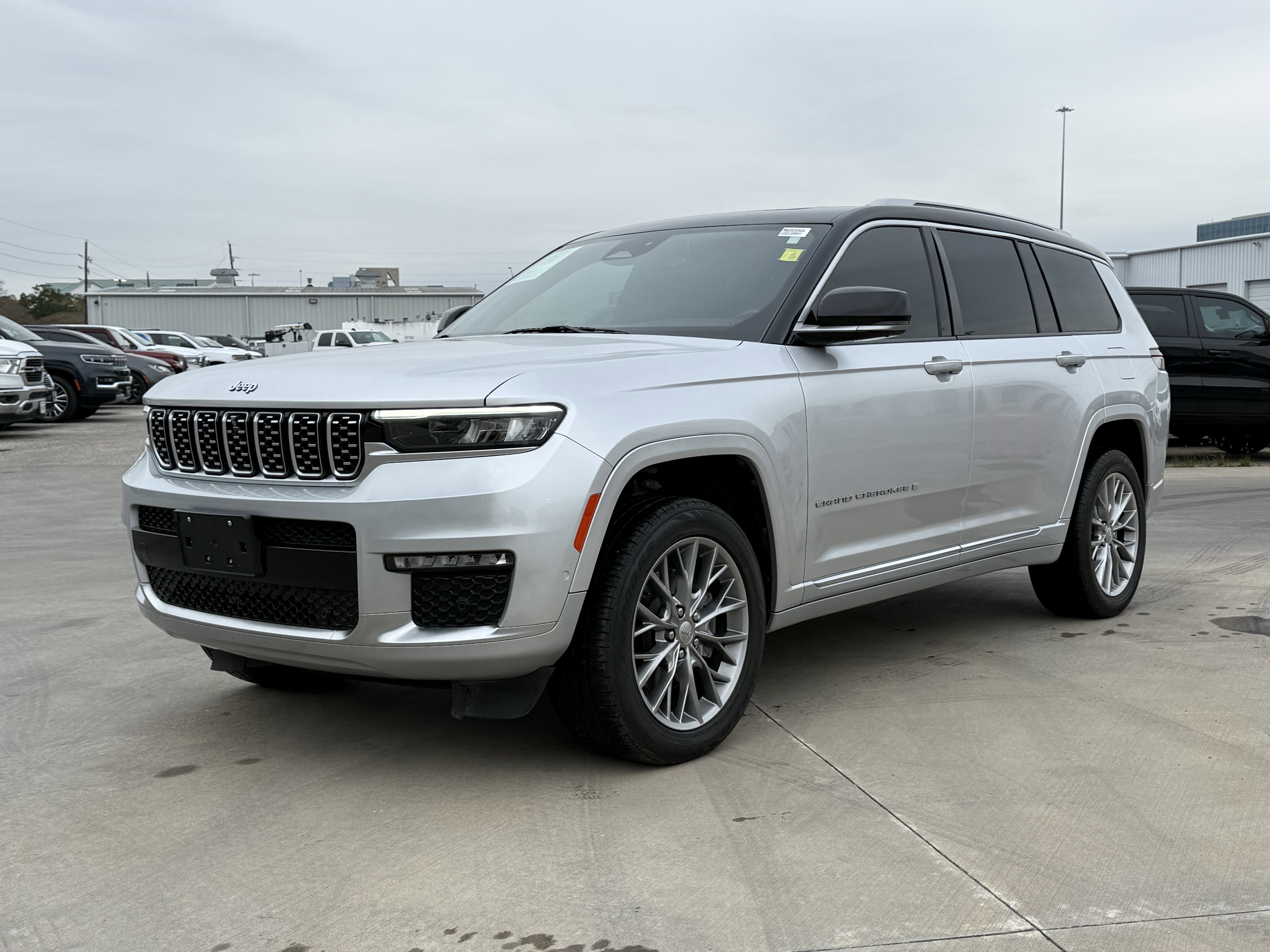 2022 Jeep Grand Cherokee L Summit 4x4