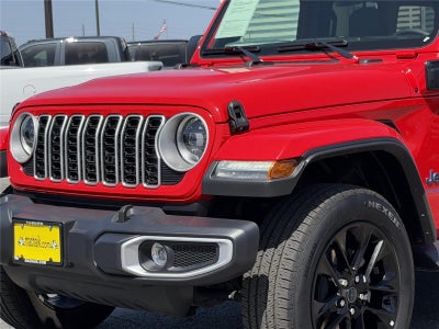 2025 Jeep WRANGLER SAHARA