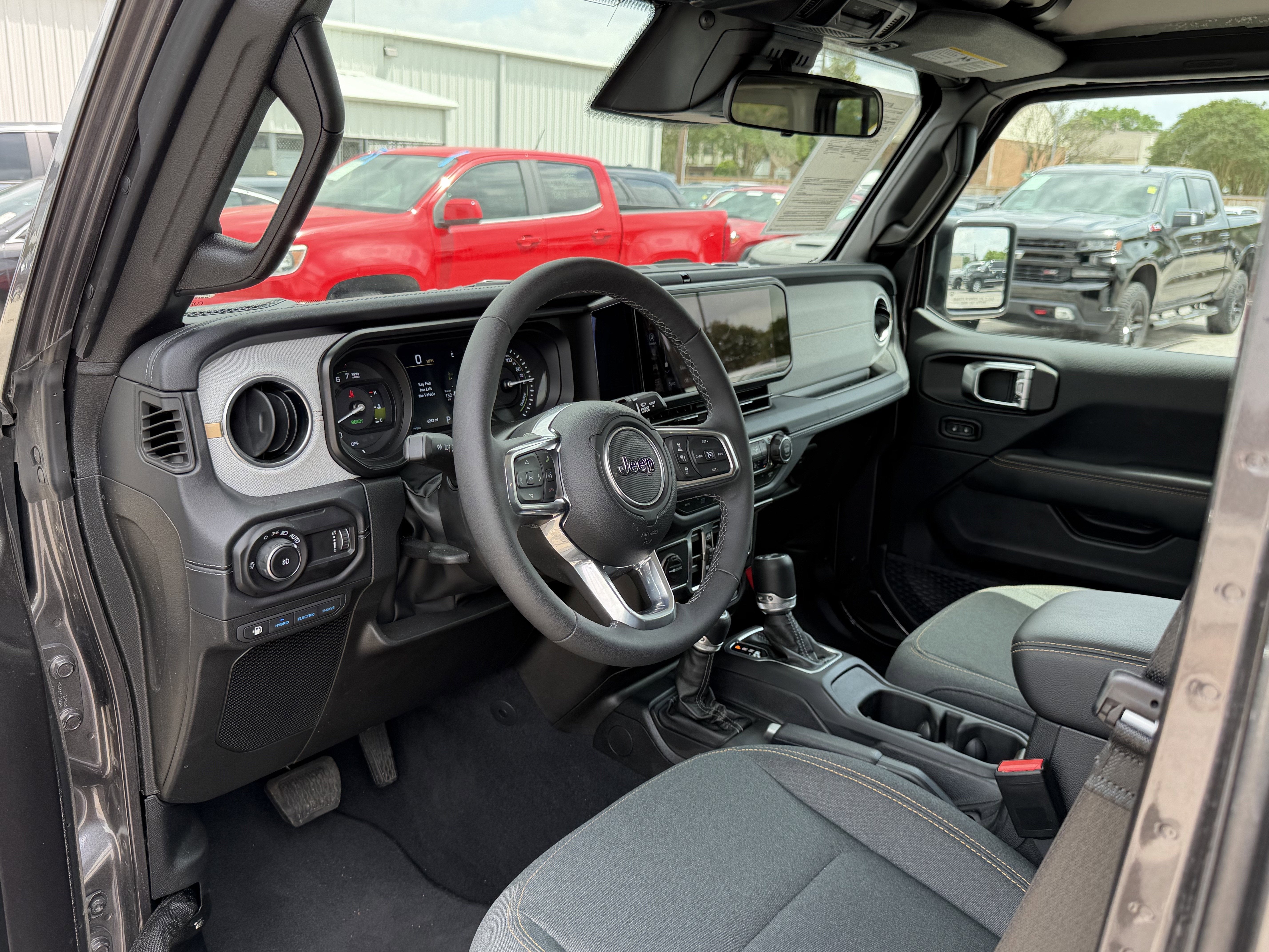 2025 Jeep Wrangler 4xe Sahara 4xe