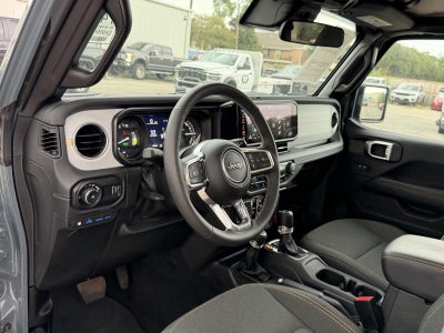 2025 Jeep Wrangler 4Xe Sahara