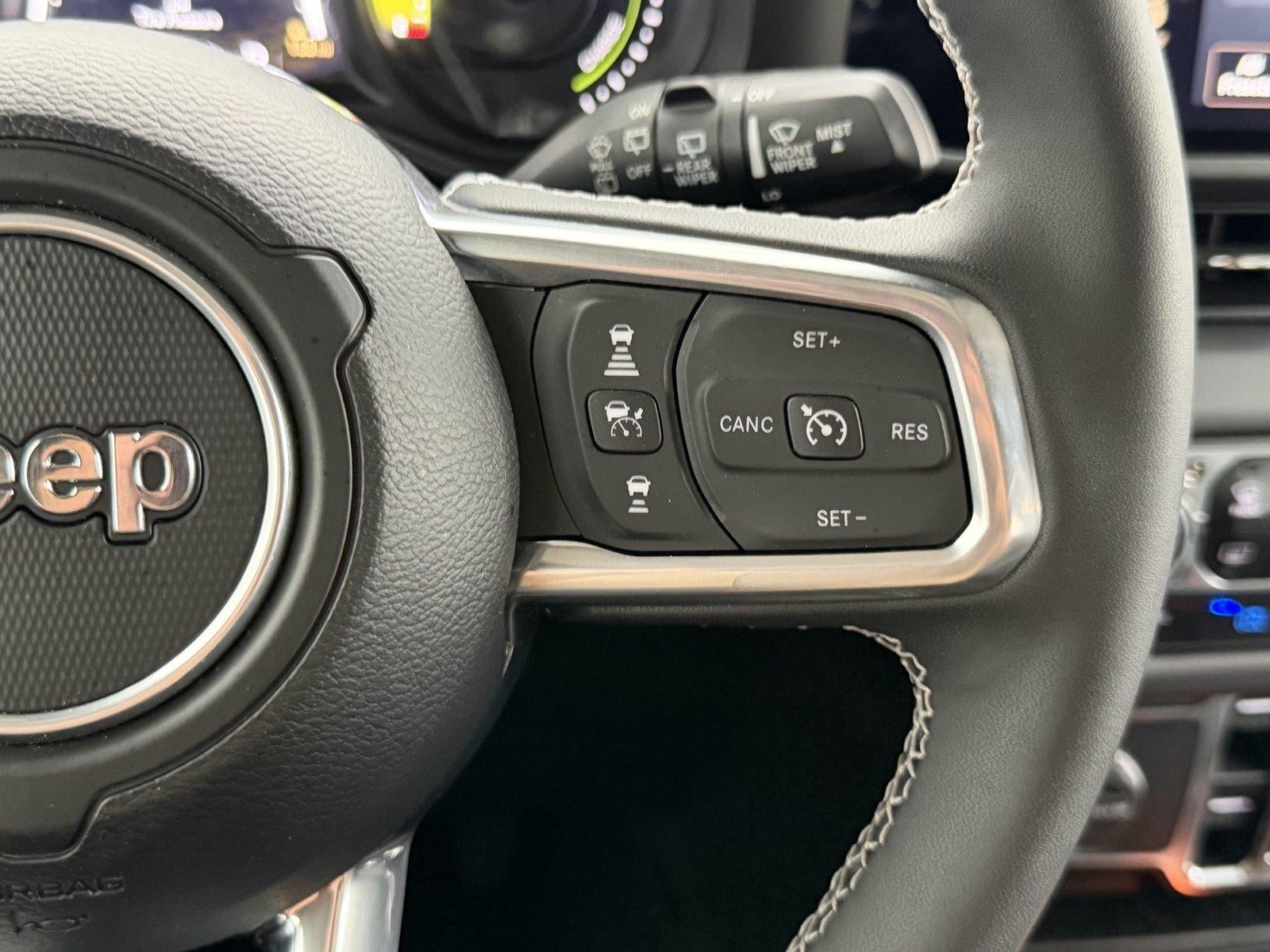 2025 Jeep Wrangler 4Xe Sahara