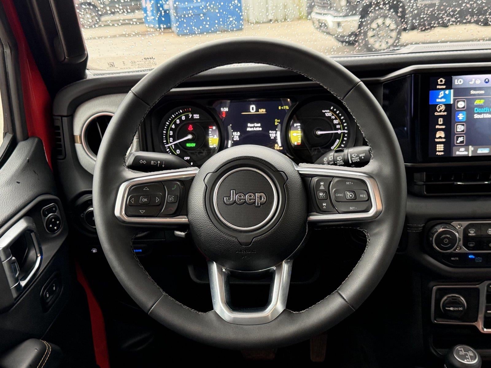 2025 Jeep Wrangler 4Xe Sahara