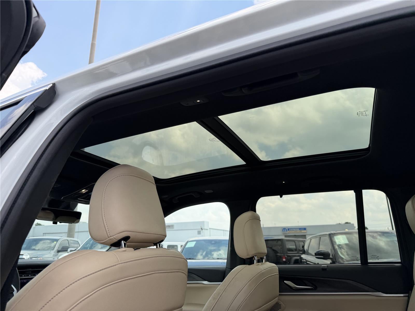 2023 Jeep Grand Cherokee 4xe BASE