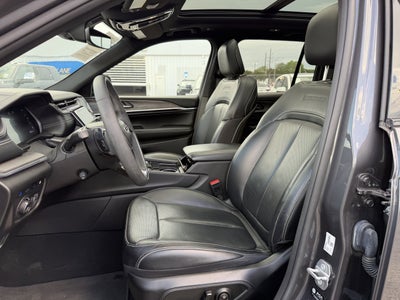 2022 Jeep Grand Cherokee 4xe Overland 4x4