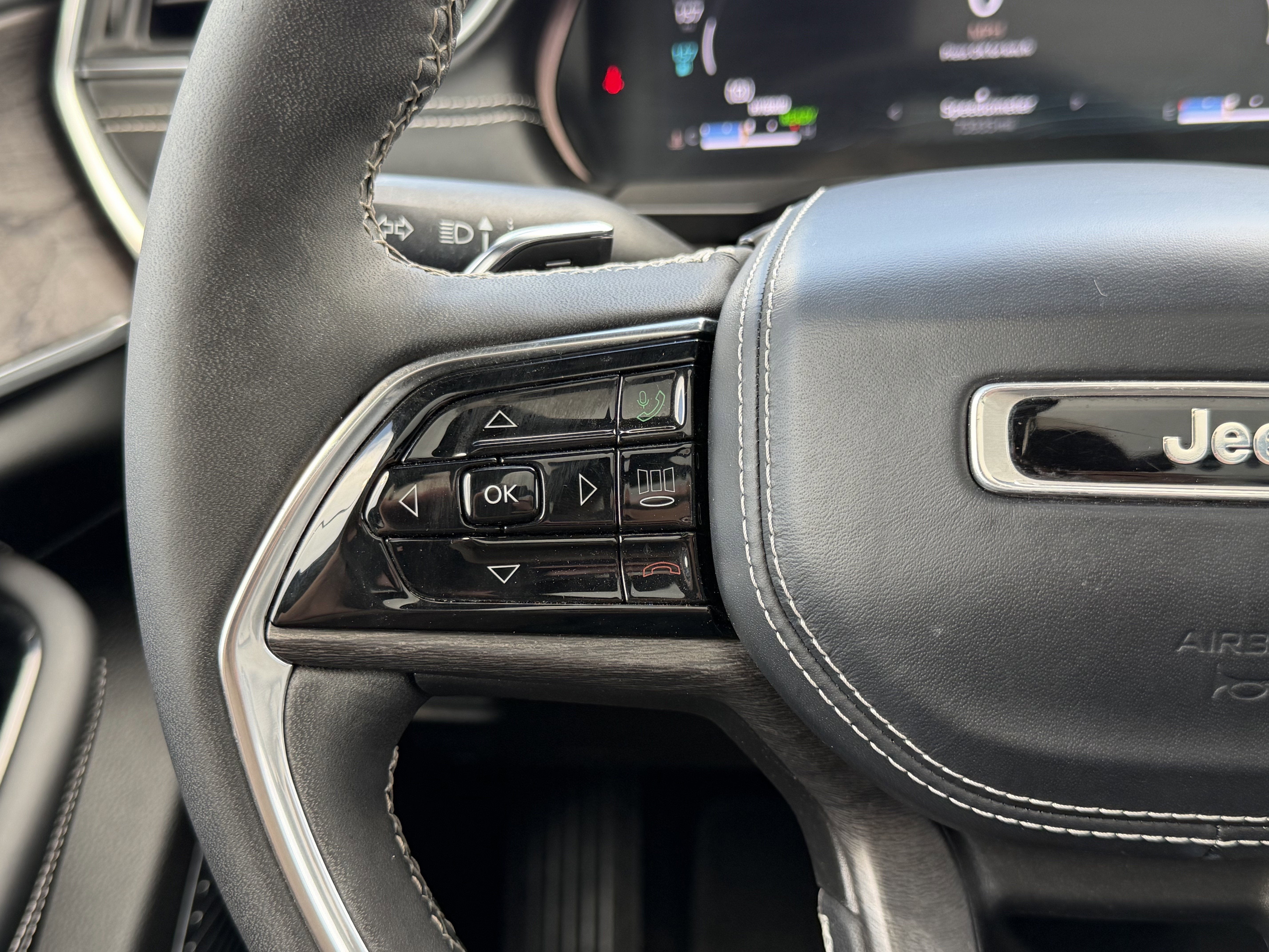 2022 Jeep Grand Cherokee 4xe Overland 4x4