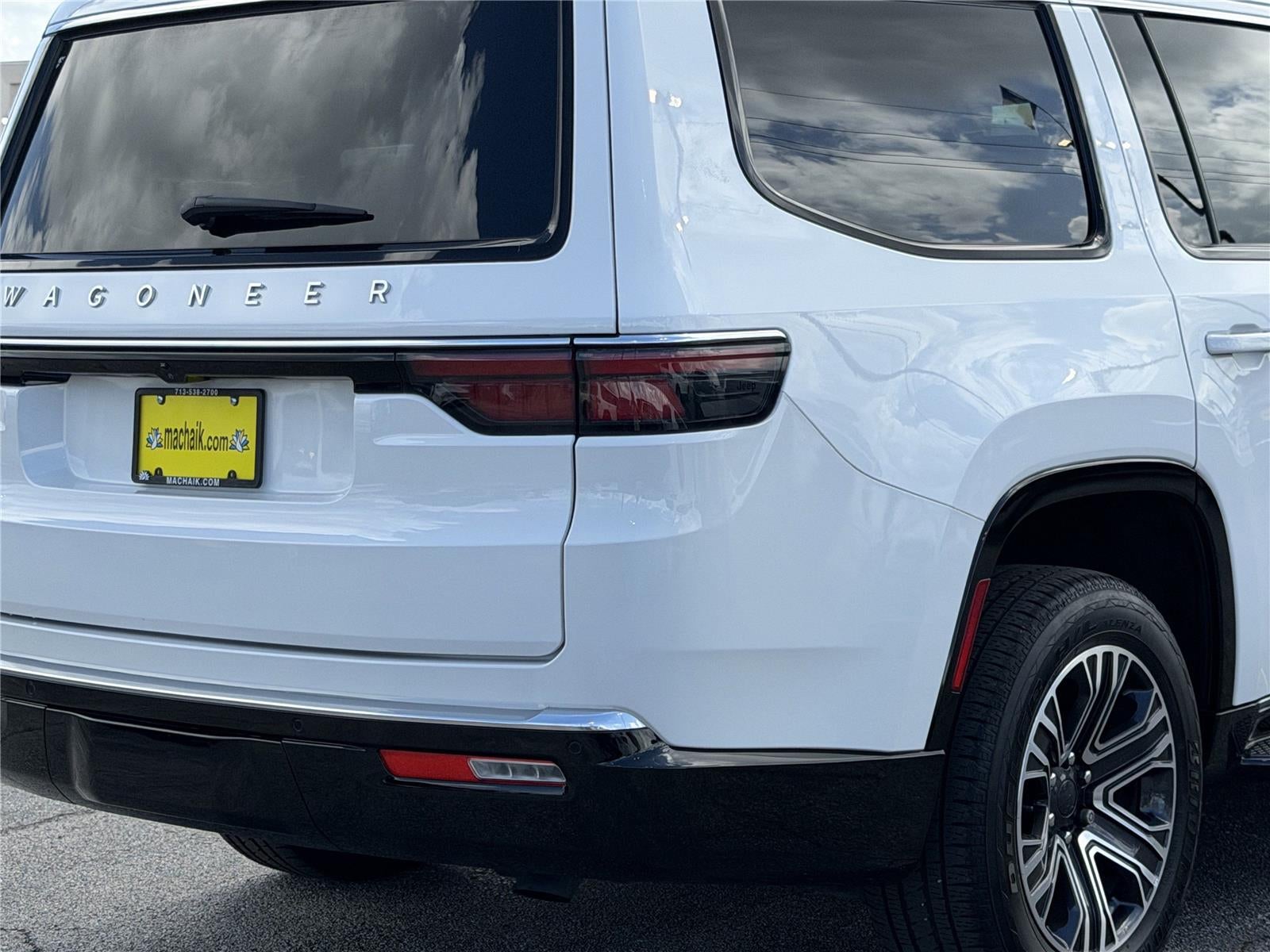 2024 Jeep Wagoneer BASE