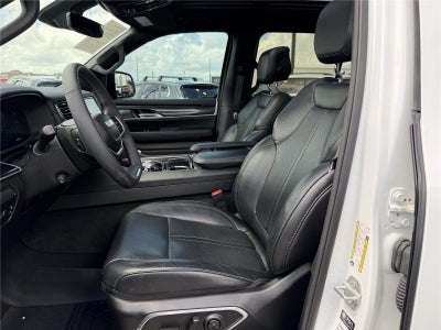 2024 Jeep Wagoneer BASE