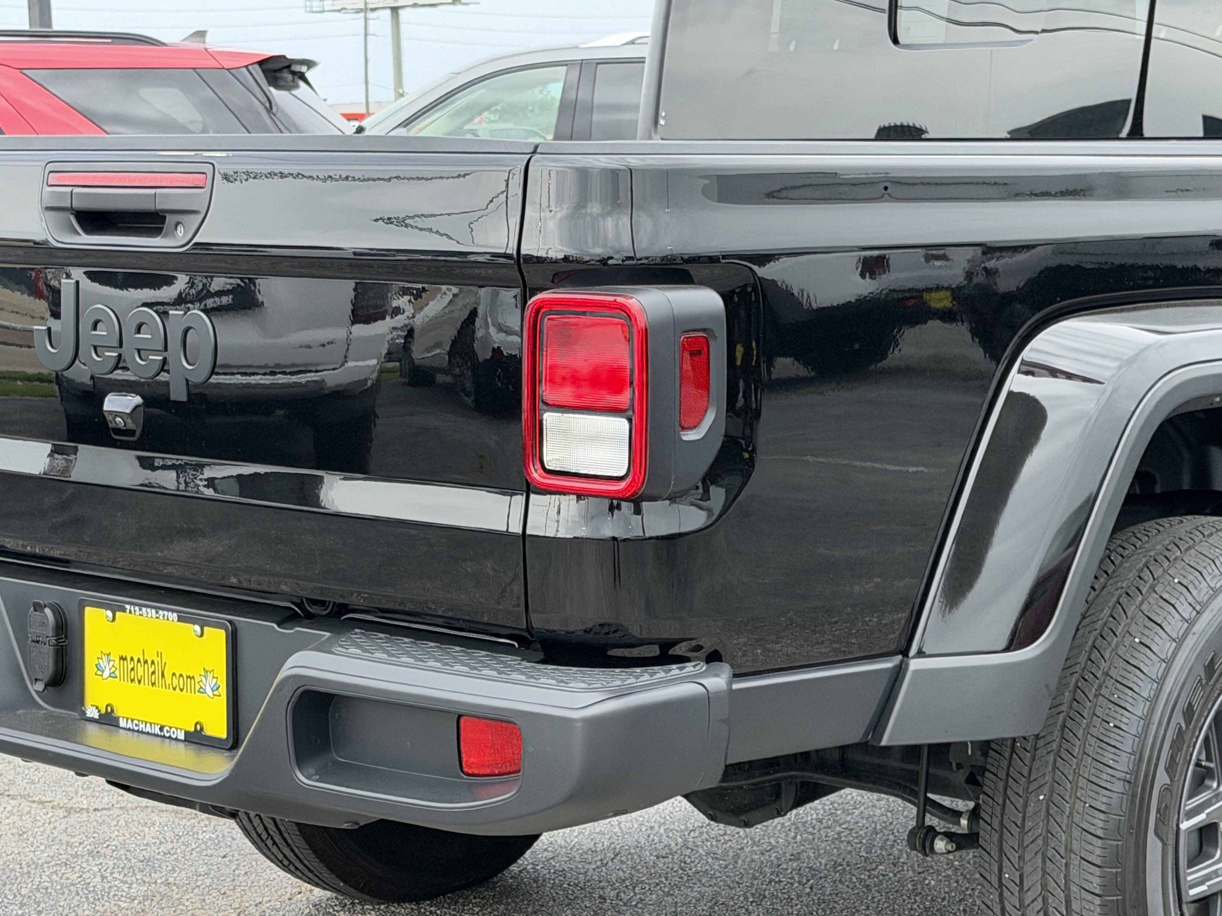 2024 Jeep Gladiator Sport S