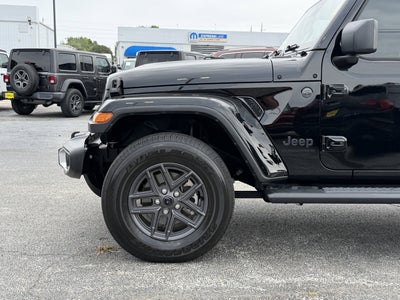 2024 Jeep Gladiator Sport S