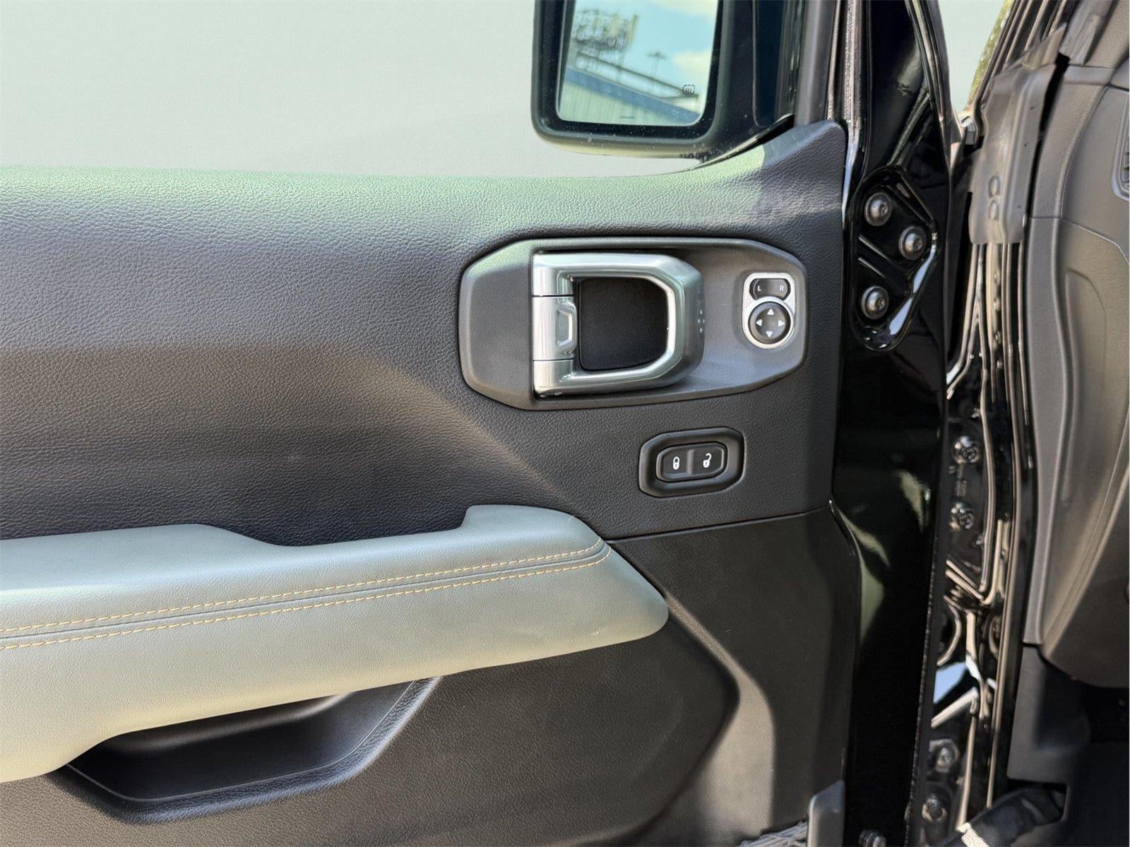 2025 Jeep Gladiator Mojave X
