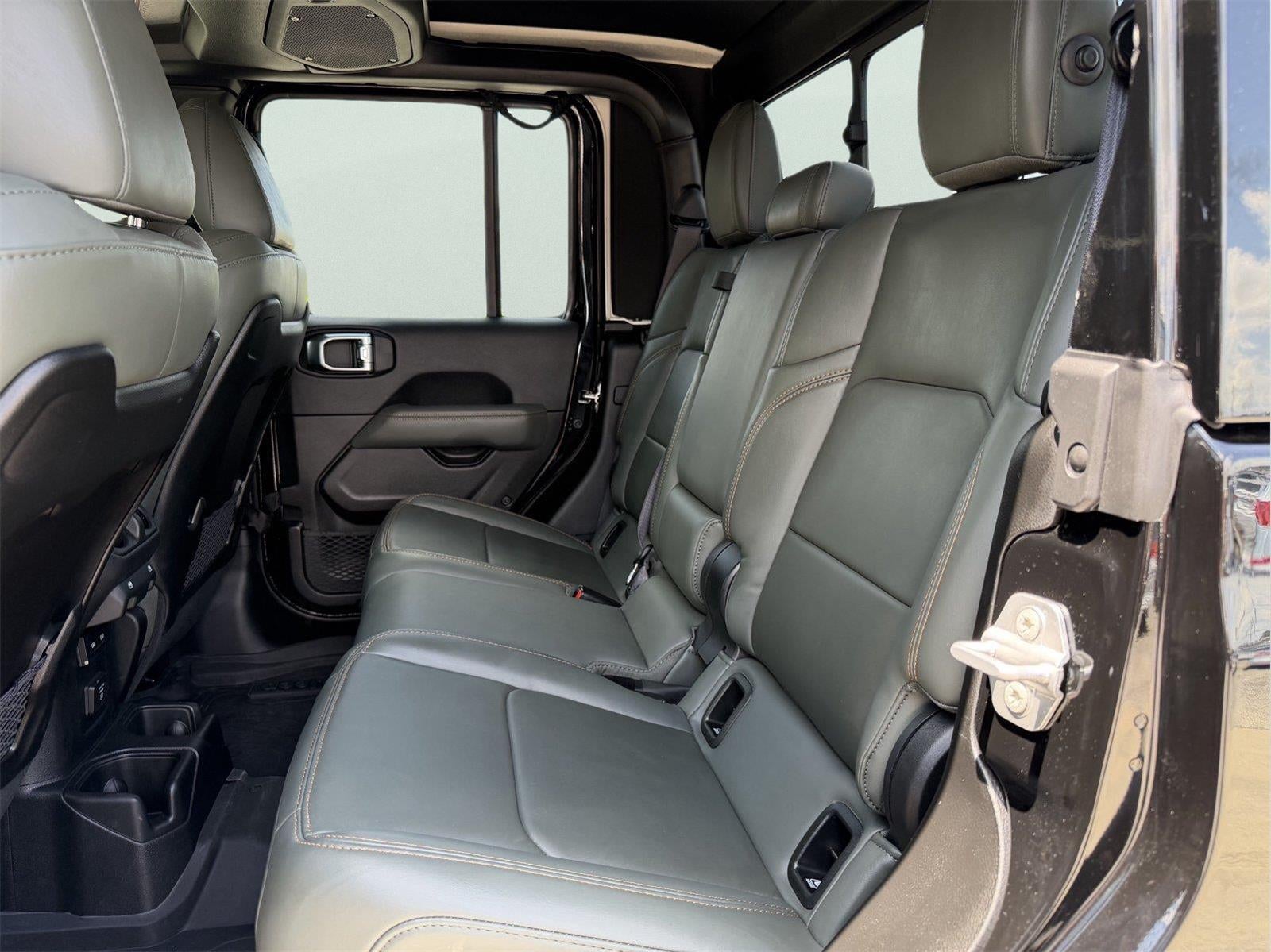2025 Jeep Gladiator Mojave X