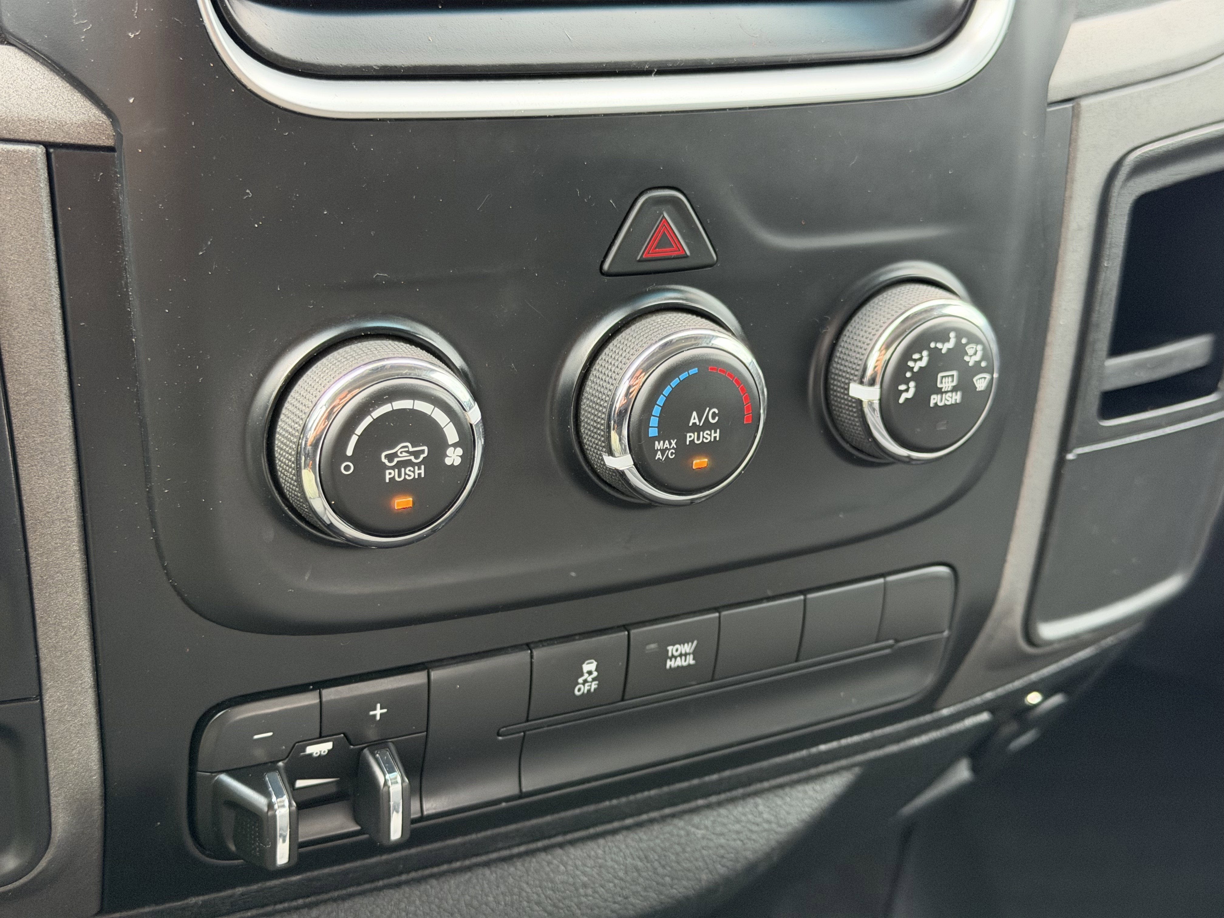 2017 RAM 1500 Express Quad Cab 4x2 6'4' Box