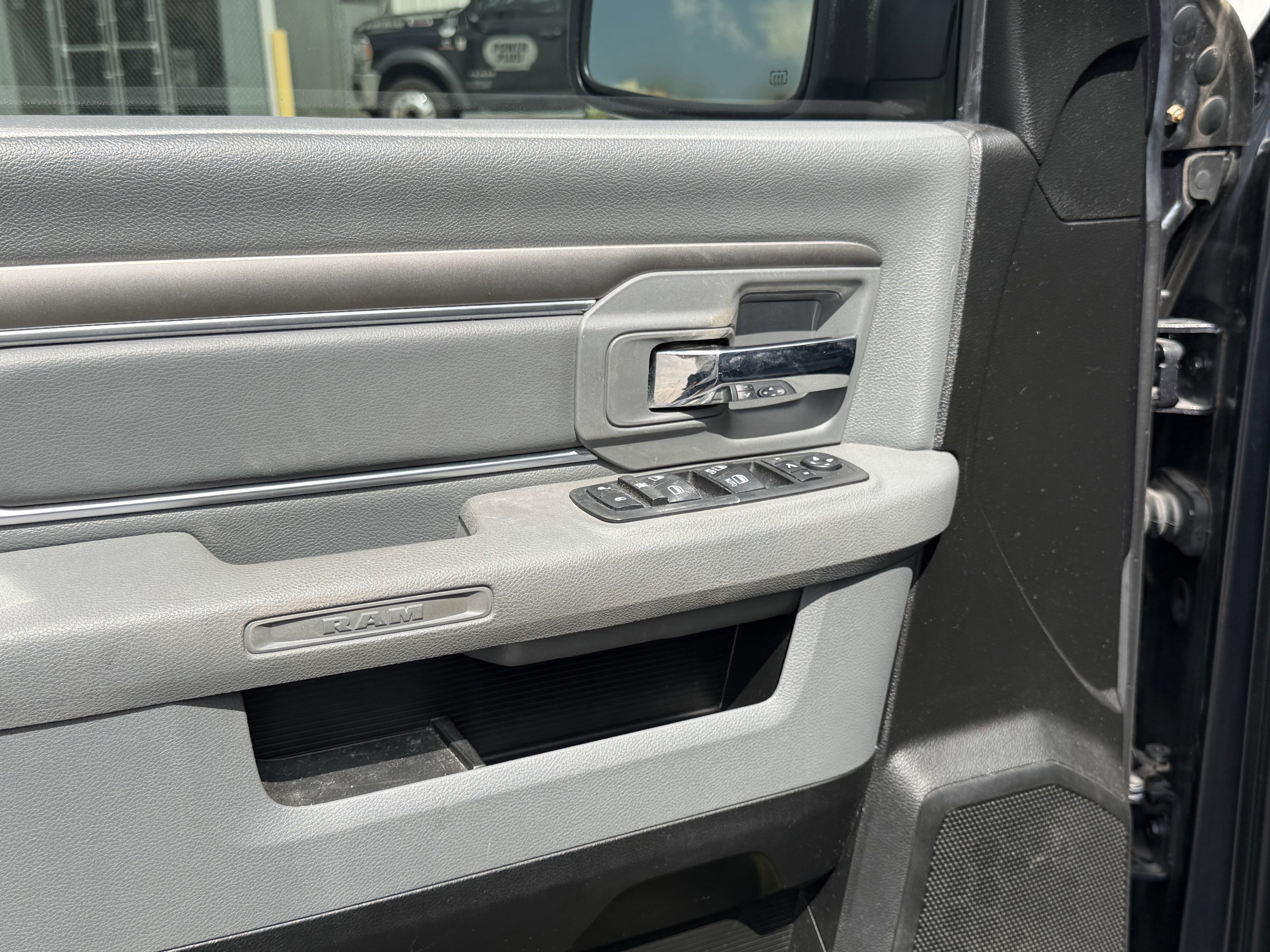 2019 RAM 1500 Classic Big Horn Crew Cab 4x4 5'7' Box