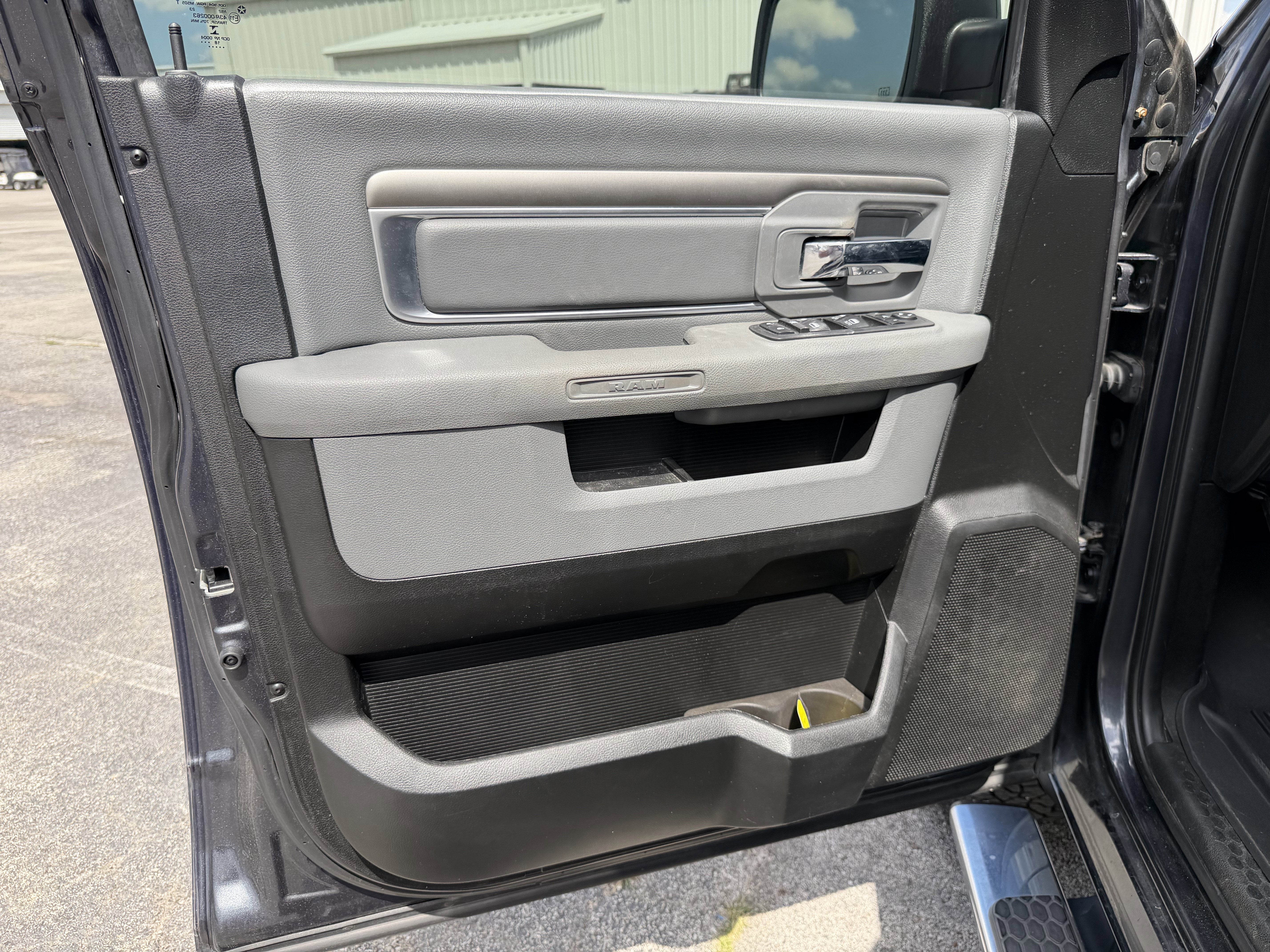 2019 RAM 1500 Classic Big Horn Crew Cab 4x4 5'7' Box