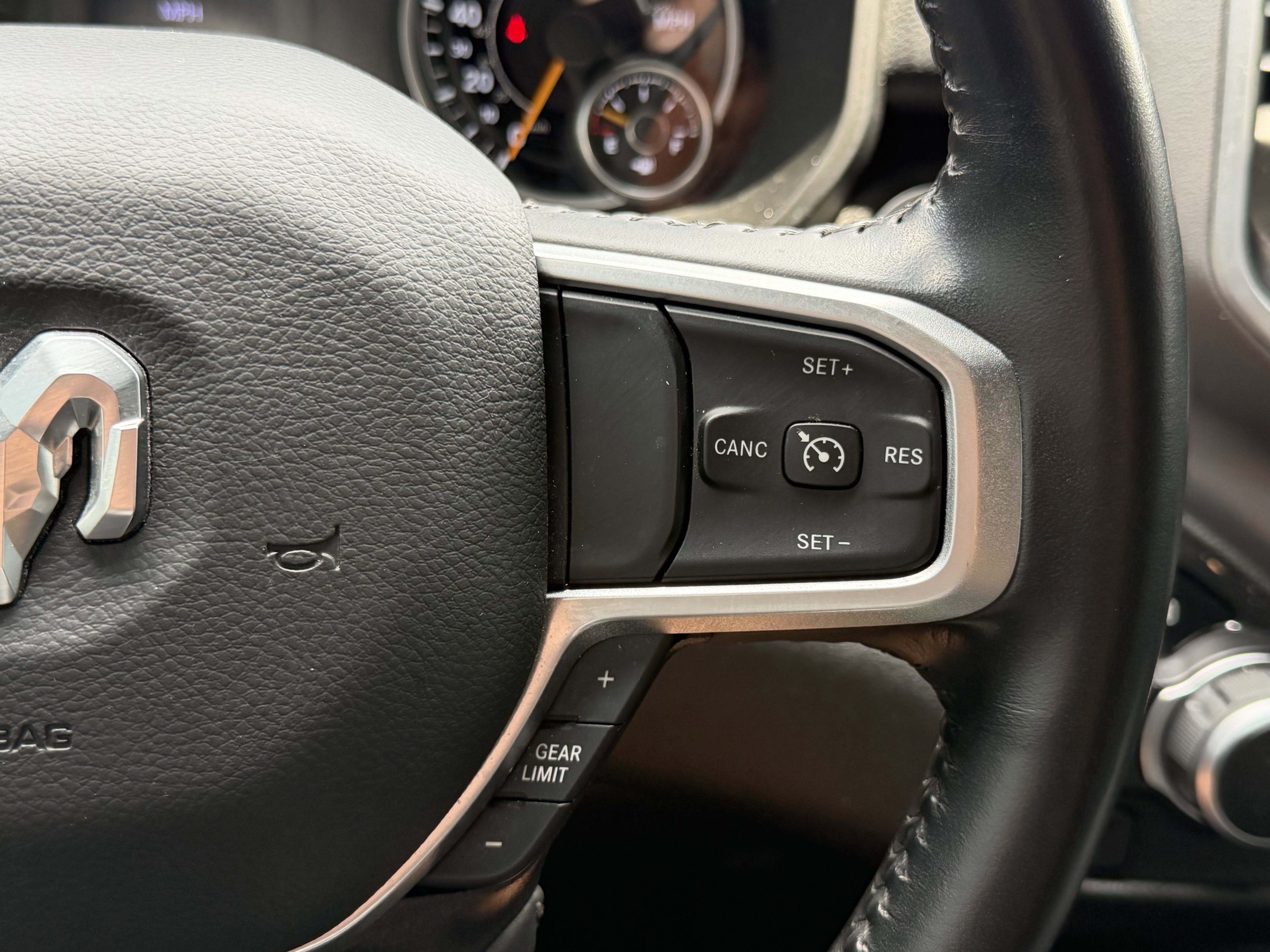 2022 RAM 1500 Lone Star Crew Cab 4x2 5'7' Box